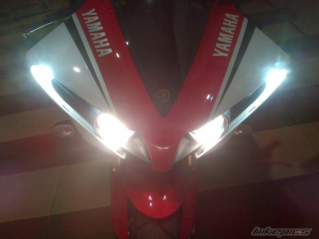 2012 YAMAHA YZF R1 | Picture 2314696 motorcycle photo