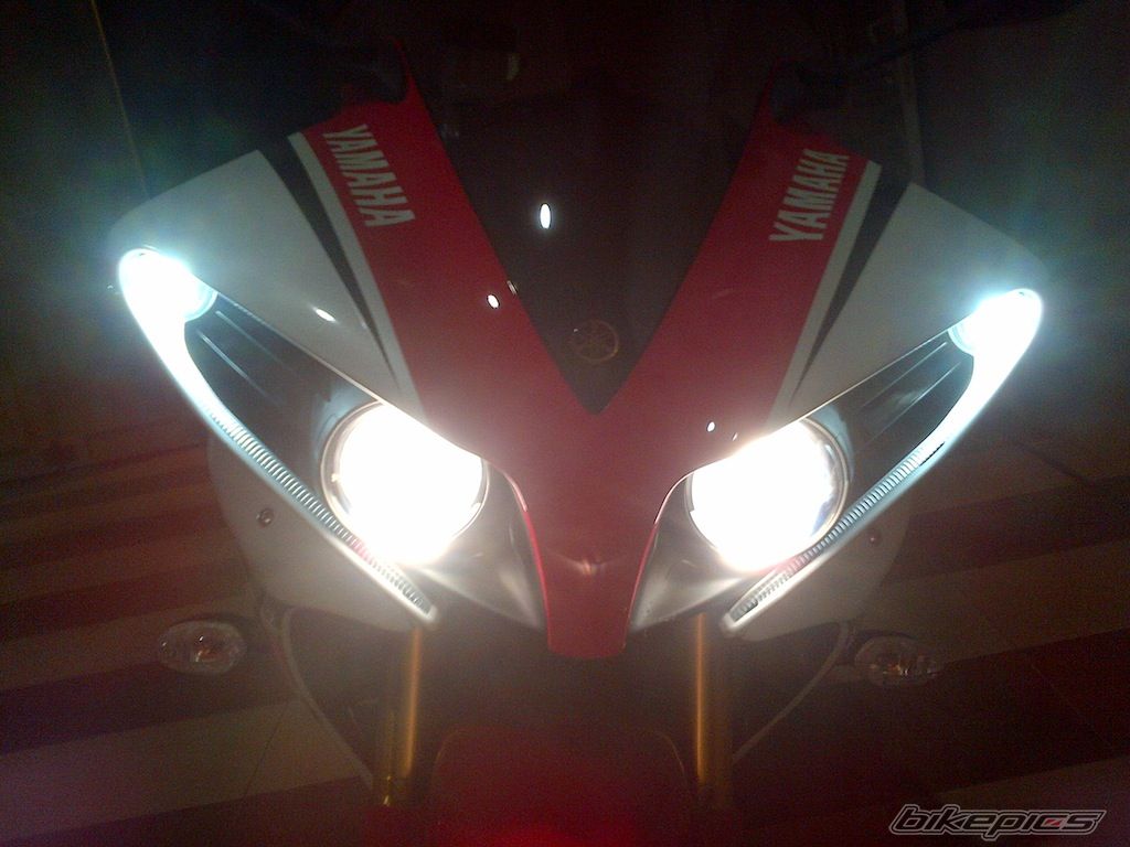 2012 YAMAHA YZF R1 | Picture 2314697 motorcycle photo