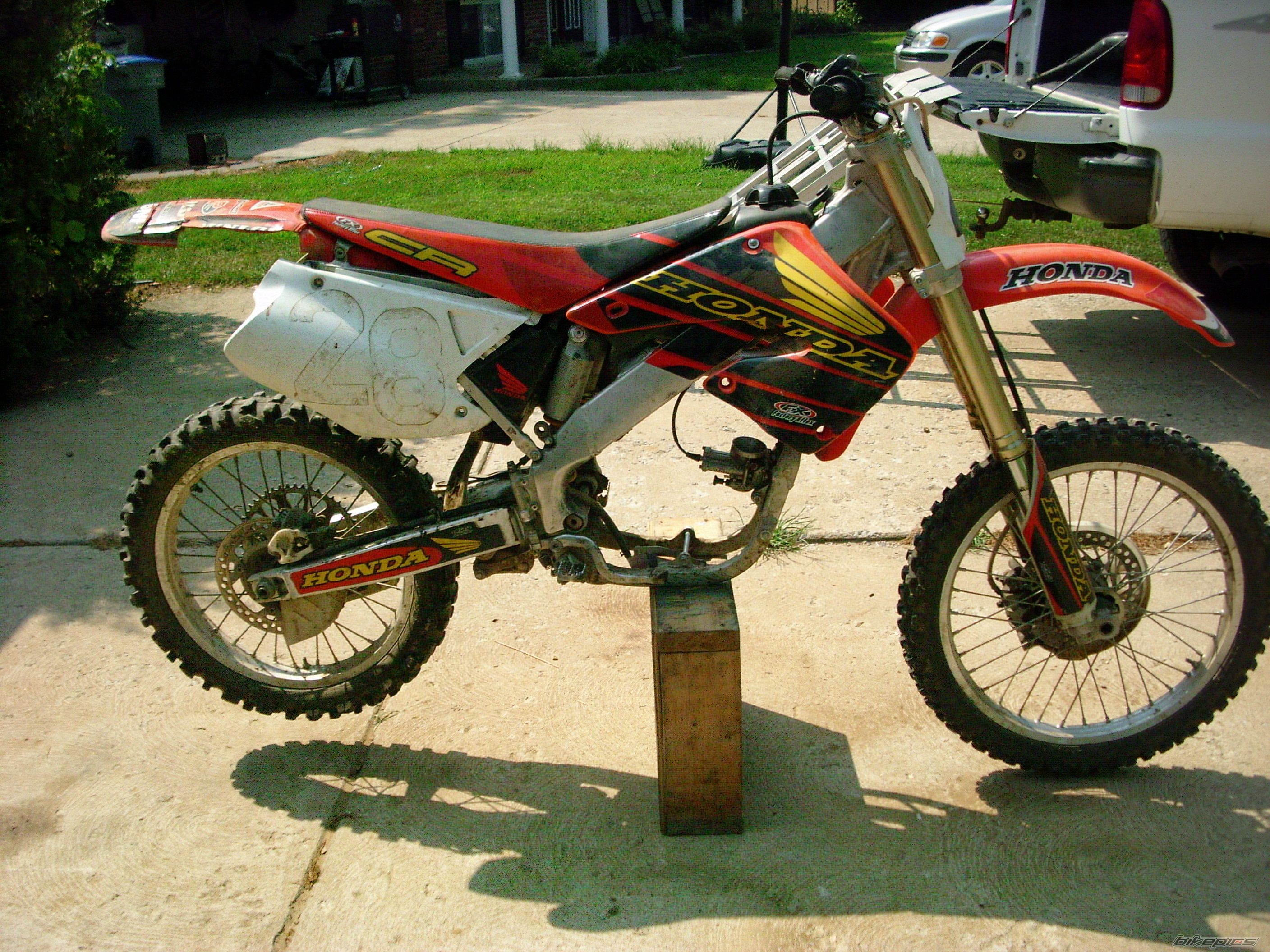 2001 HONDA CR250R | Picture 2317571 motorcycle photo