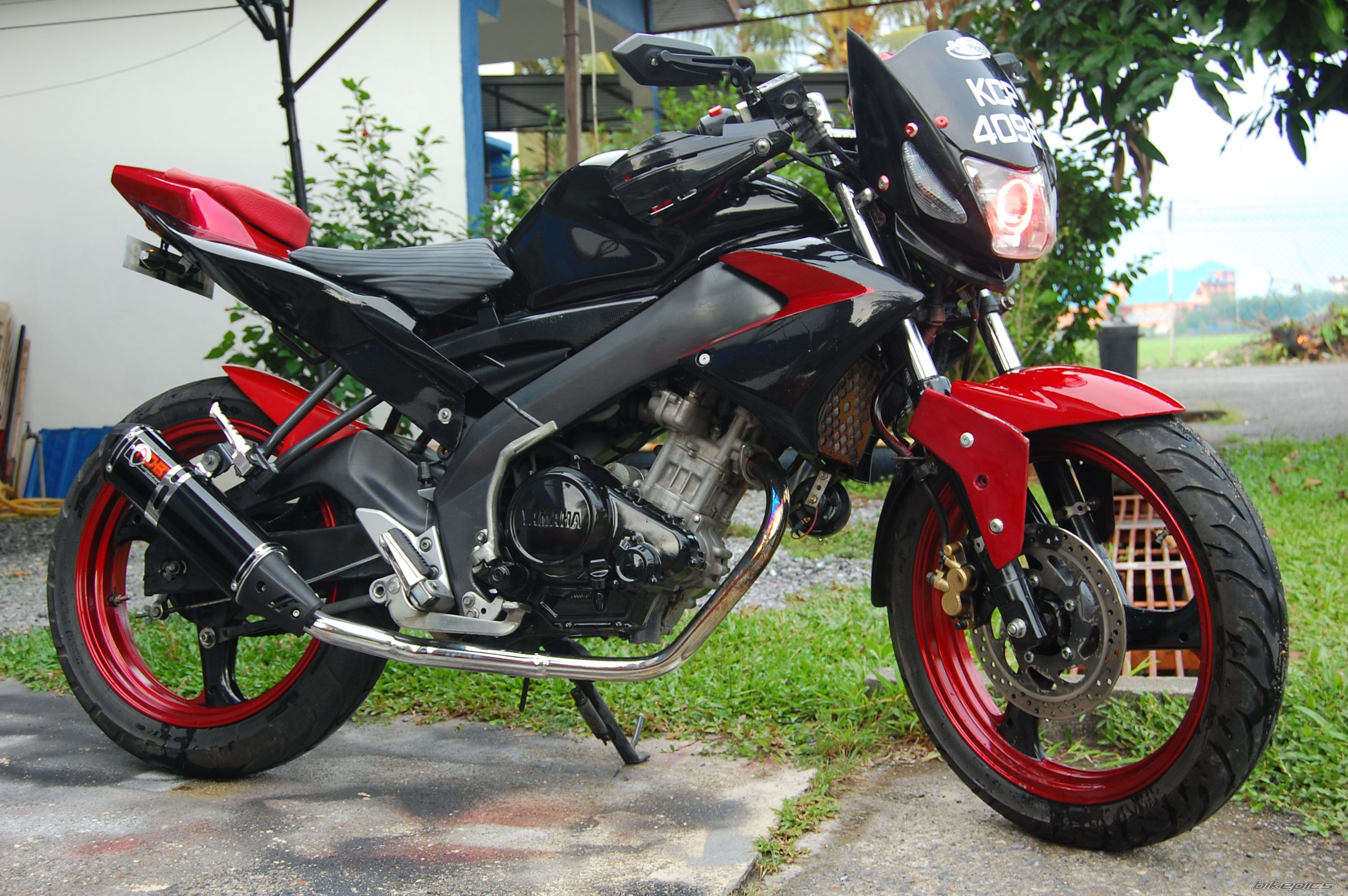 2009 YAMAHA FZ 150 | Picture 2317582 motorcycle photo