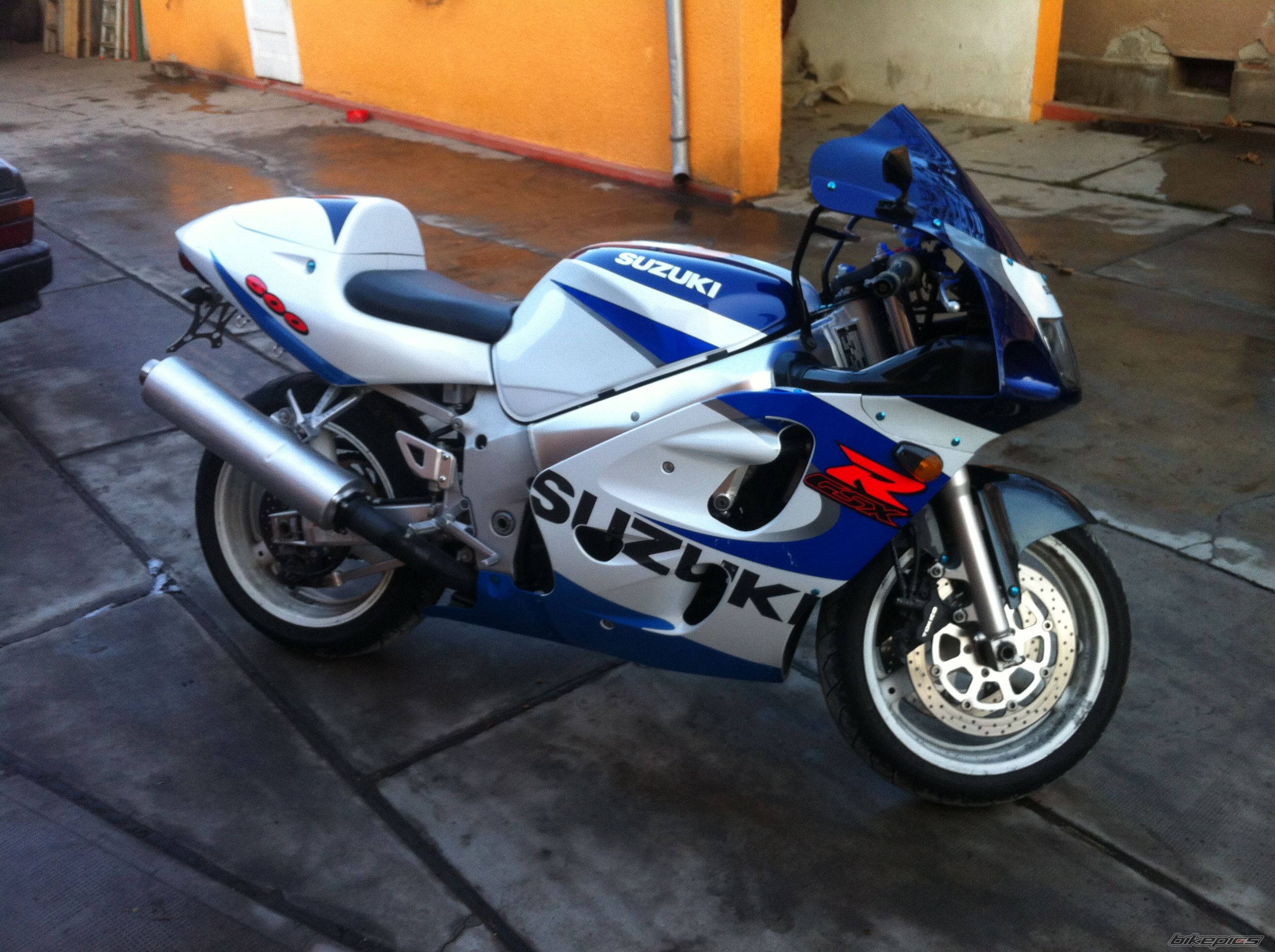 2000 SUZUKI GSX R 600 | Picture 2317878 motorcycle photo