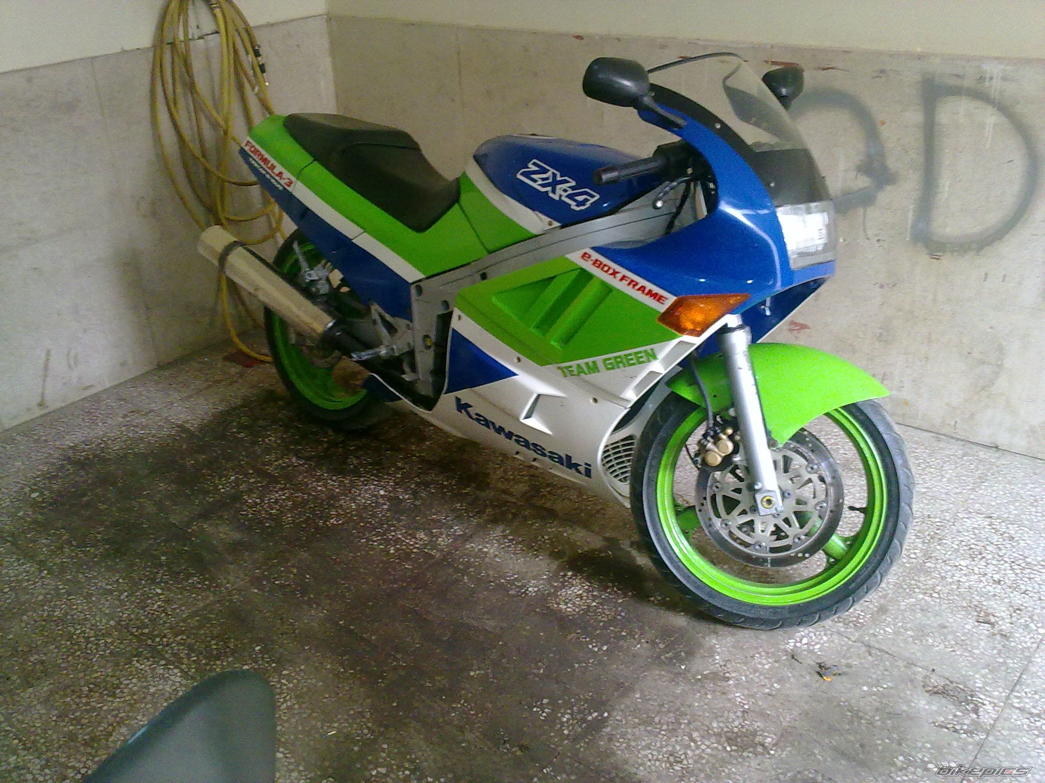 1988 KAWASAKI ZX 4R | Picture 2318140 motorcycle photo