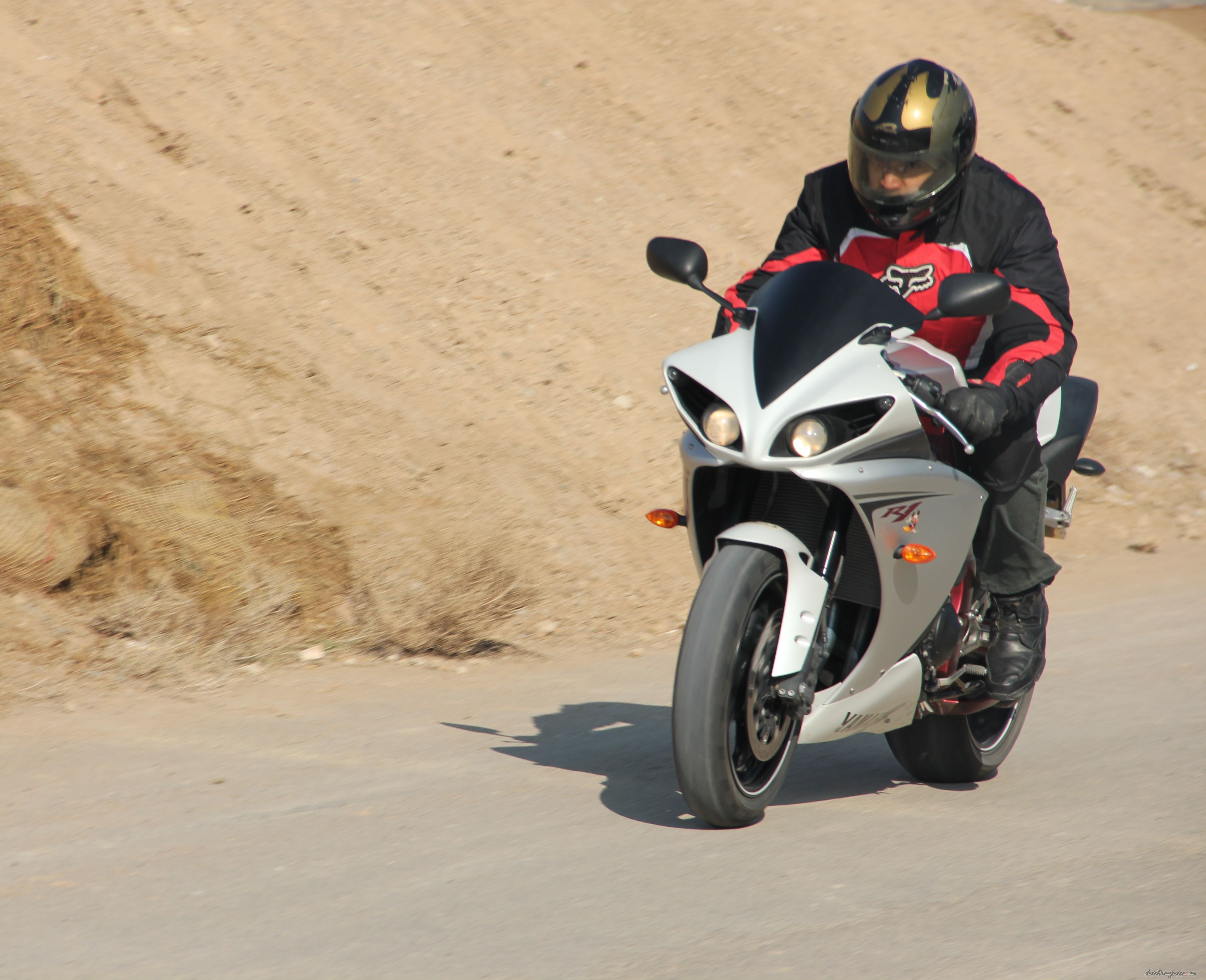 2009 YAMAHA YZF R1 | Picture 2318295 motorcycle photo