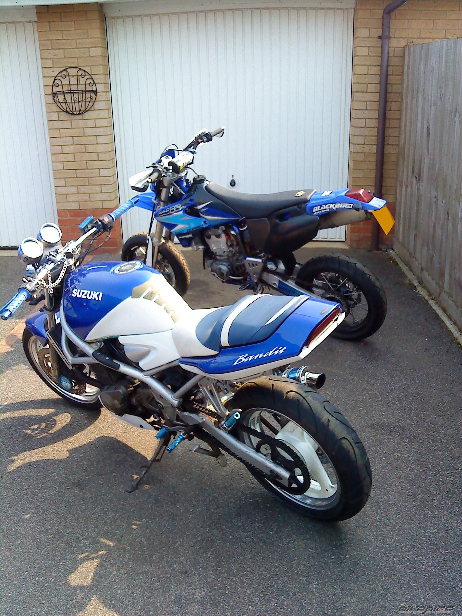 1993 SUZUKI BANDIT 400 | Picture 2319318 motorcycle photo