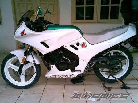 1990 HONDA VTR 250 | Picture 2319600 motorcycle photo