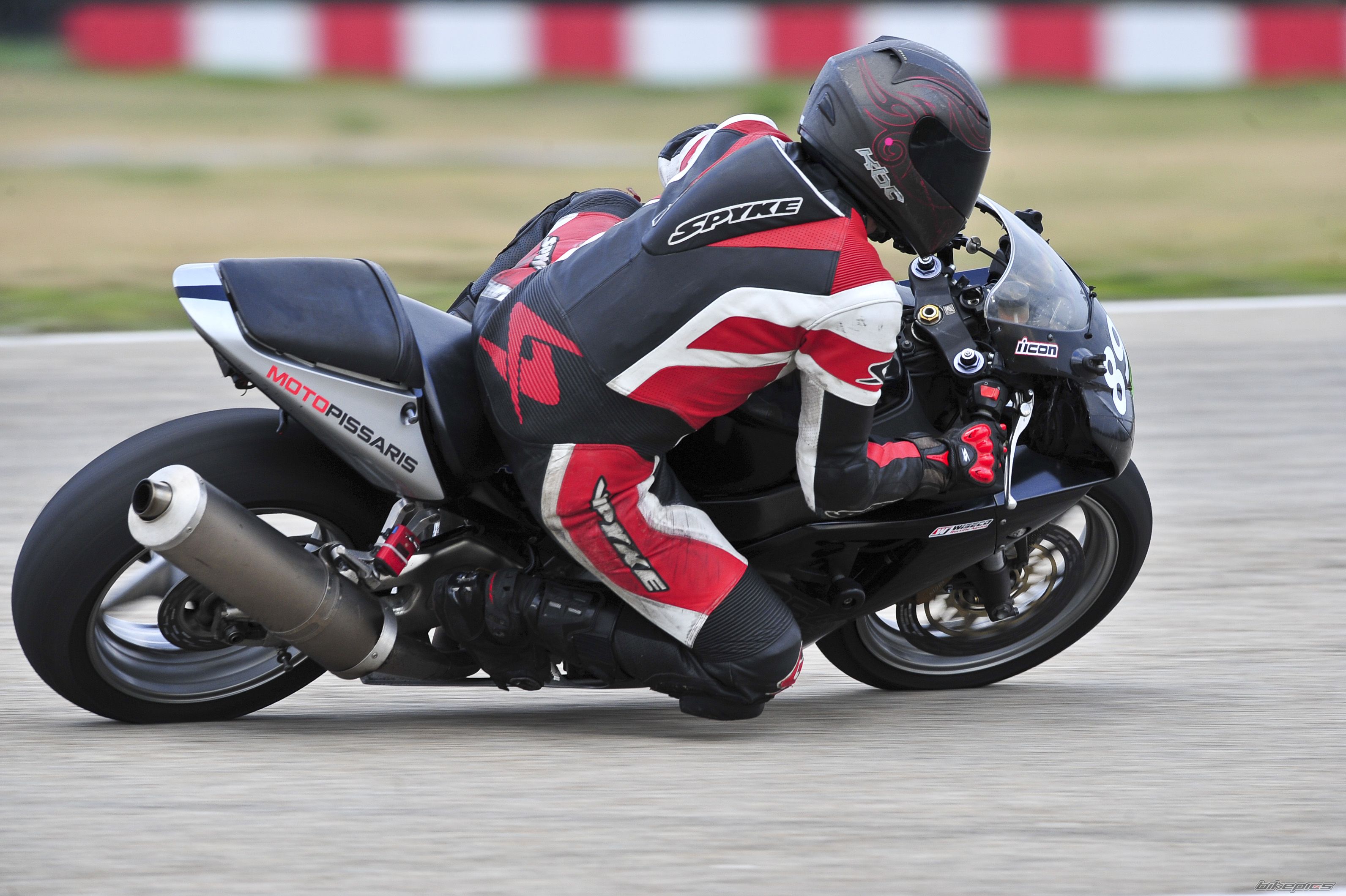 2002 HONDA CBR 954RR | Picture 2320142 motorcycle photo