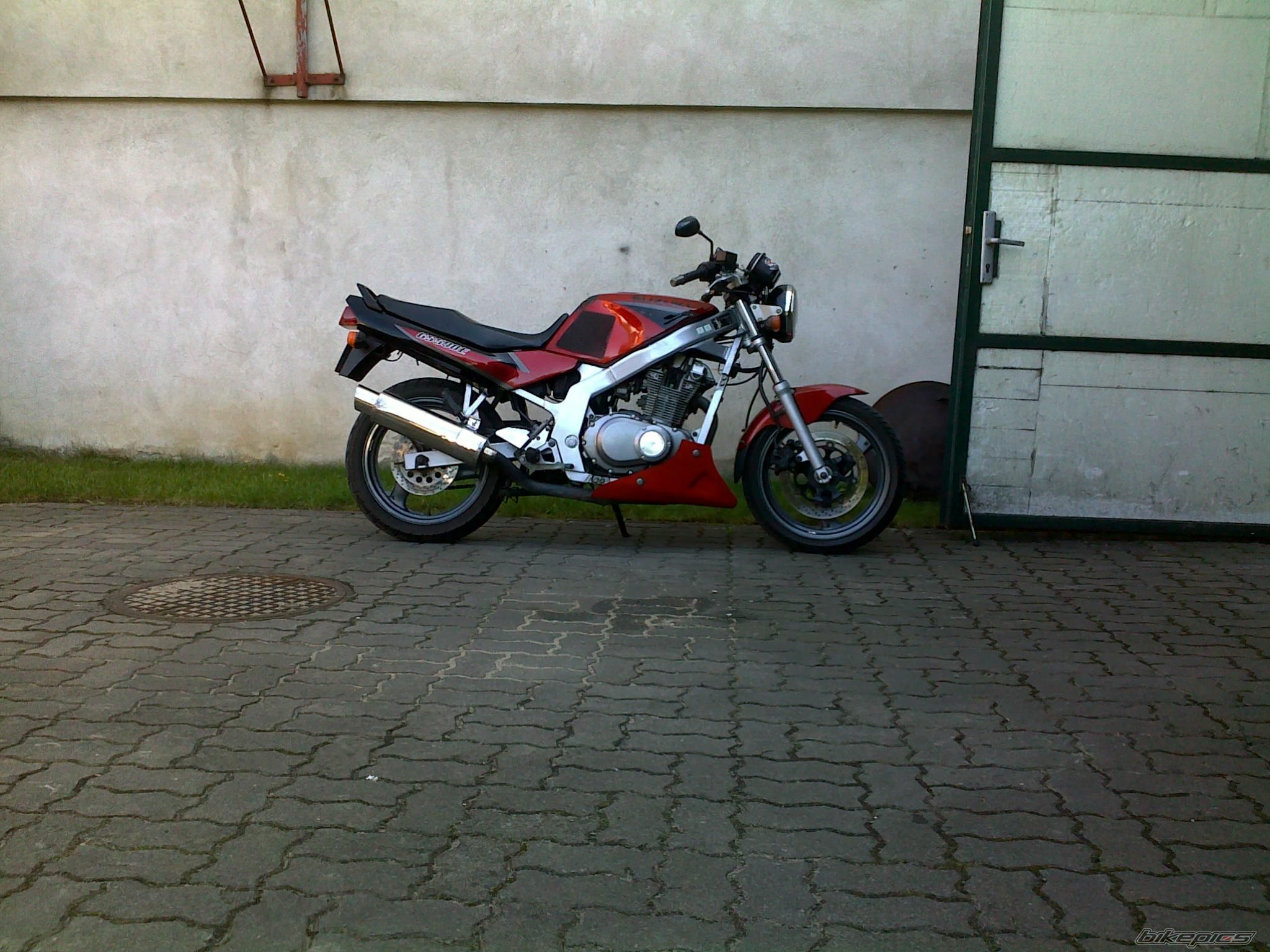 1999 SUZUKI GS 500 | Picture 2321090 motorcycle photo