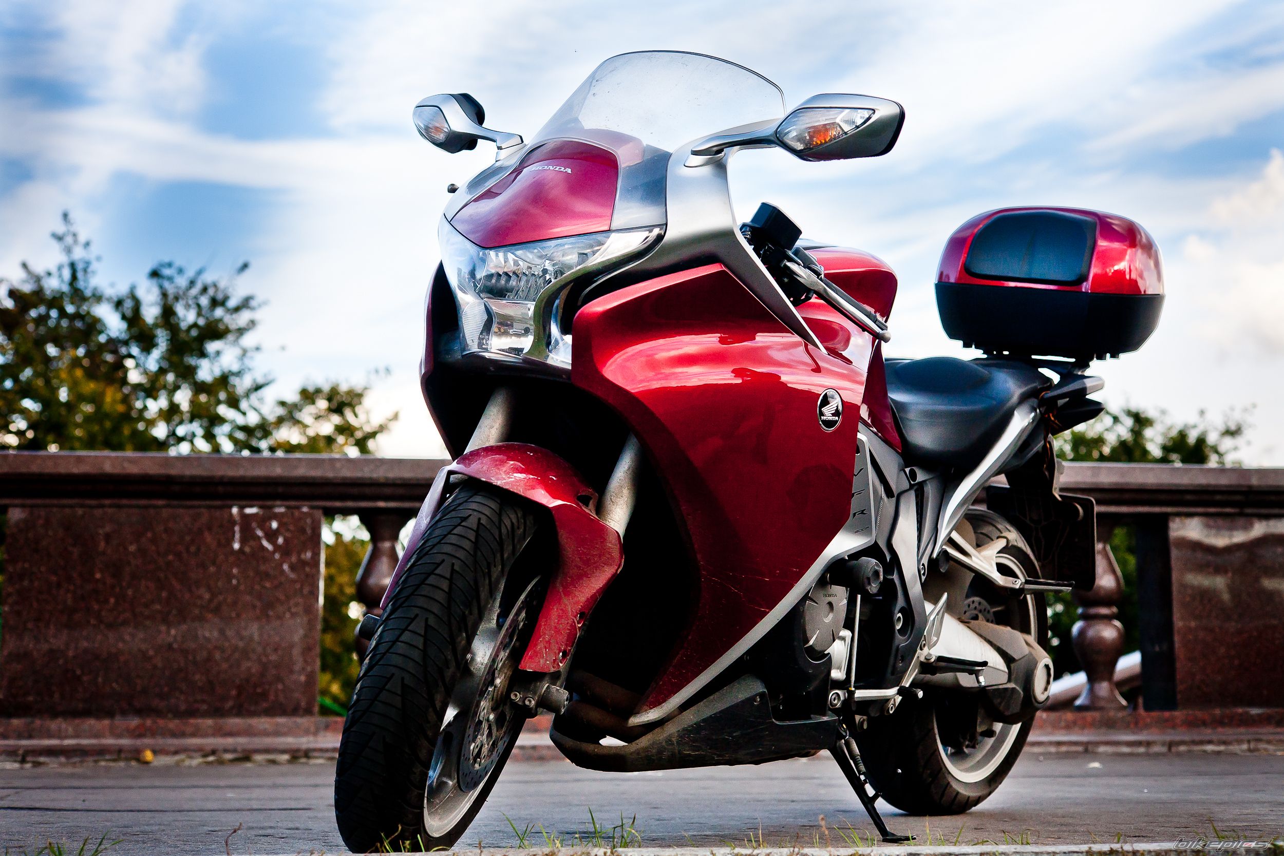 2010 HONDA VFR 1200 | Picture 2322713 motorcycle photo