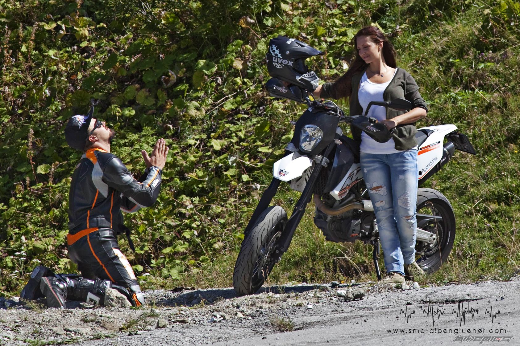 2010 KTM 690 SUPERMOTO | Picture 2324509 motorcycle photo