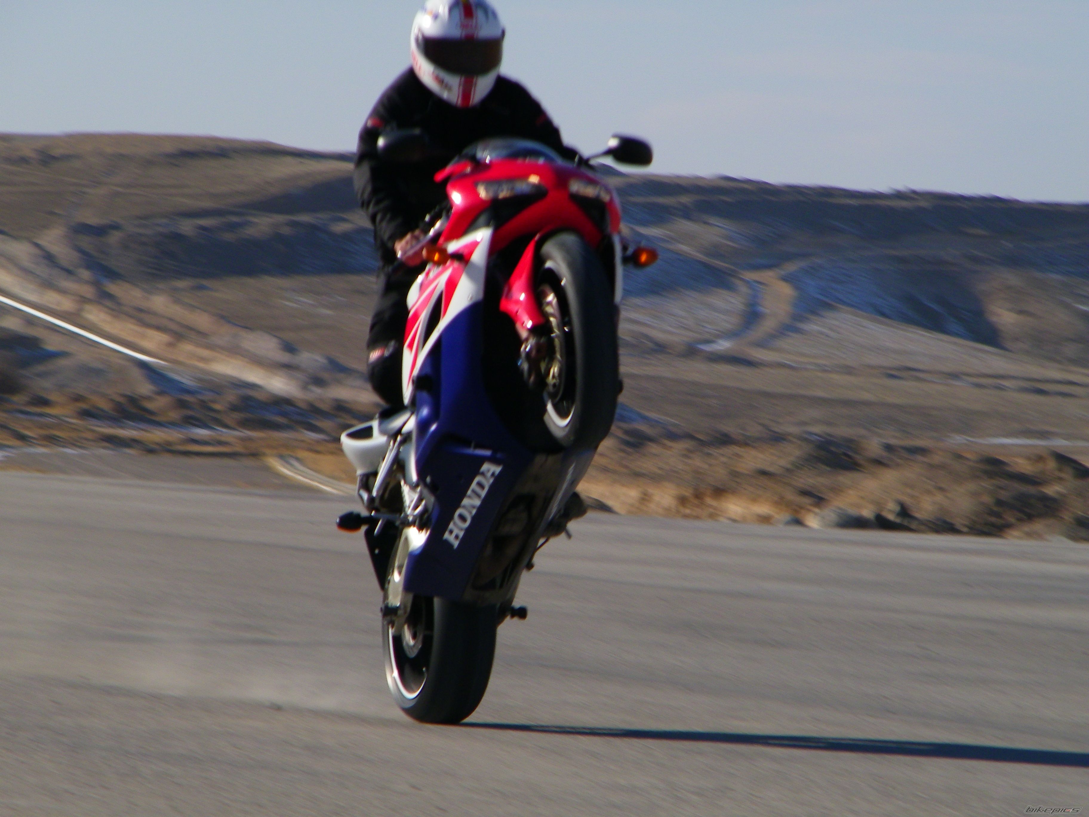 2006 SUZUKI GSX R 1000 | Picture 2325372 motorcycle photo