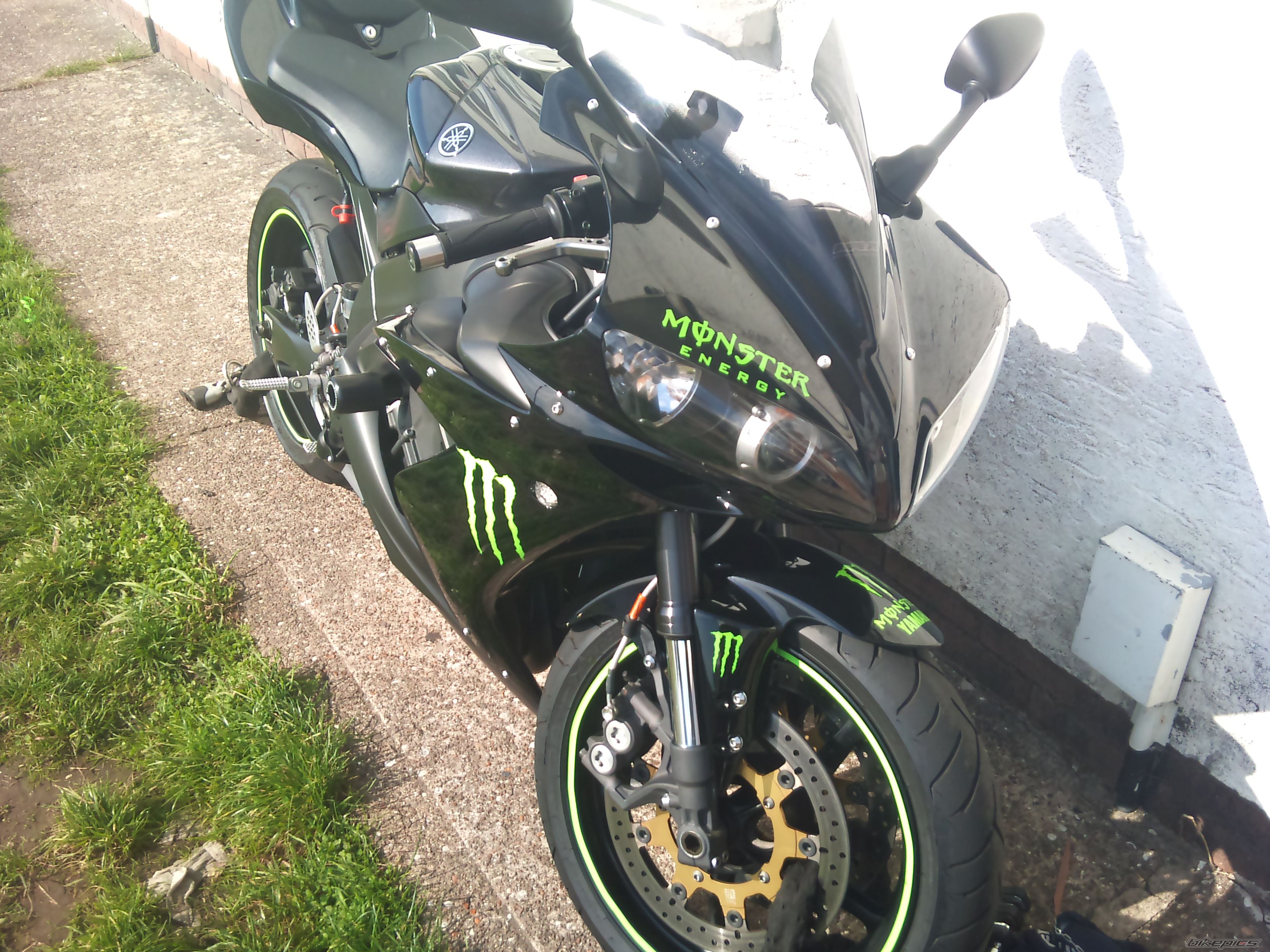 2006 YAMAHA YZF R1 | Picture 2325736 motorcycle photo