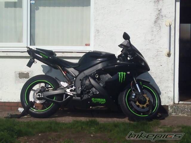 2006 YAMAHA YZF R1 | Picture 2325741 motorcycle photo
