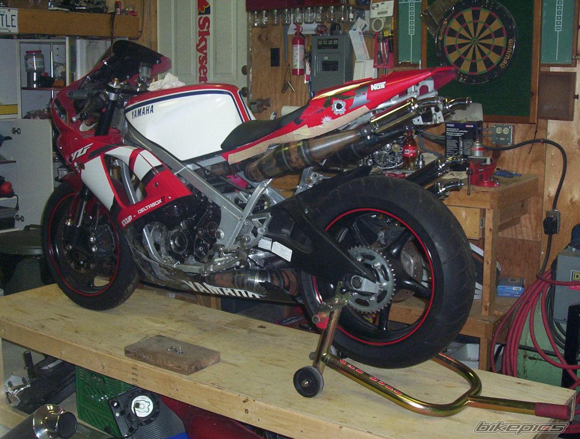 1985 YAMAHA RZ 500 | Picture 2325964 motorcycle photo
