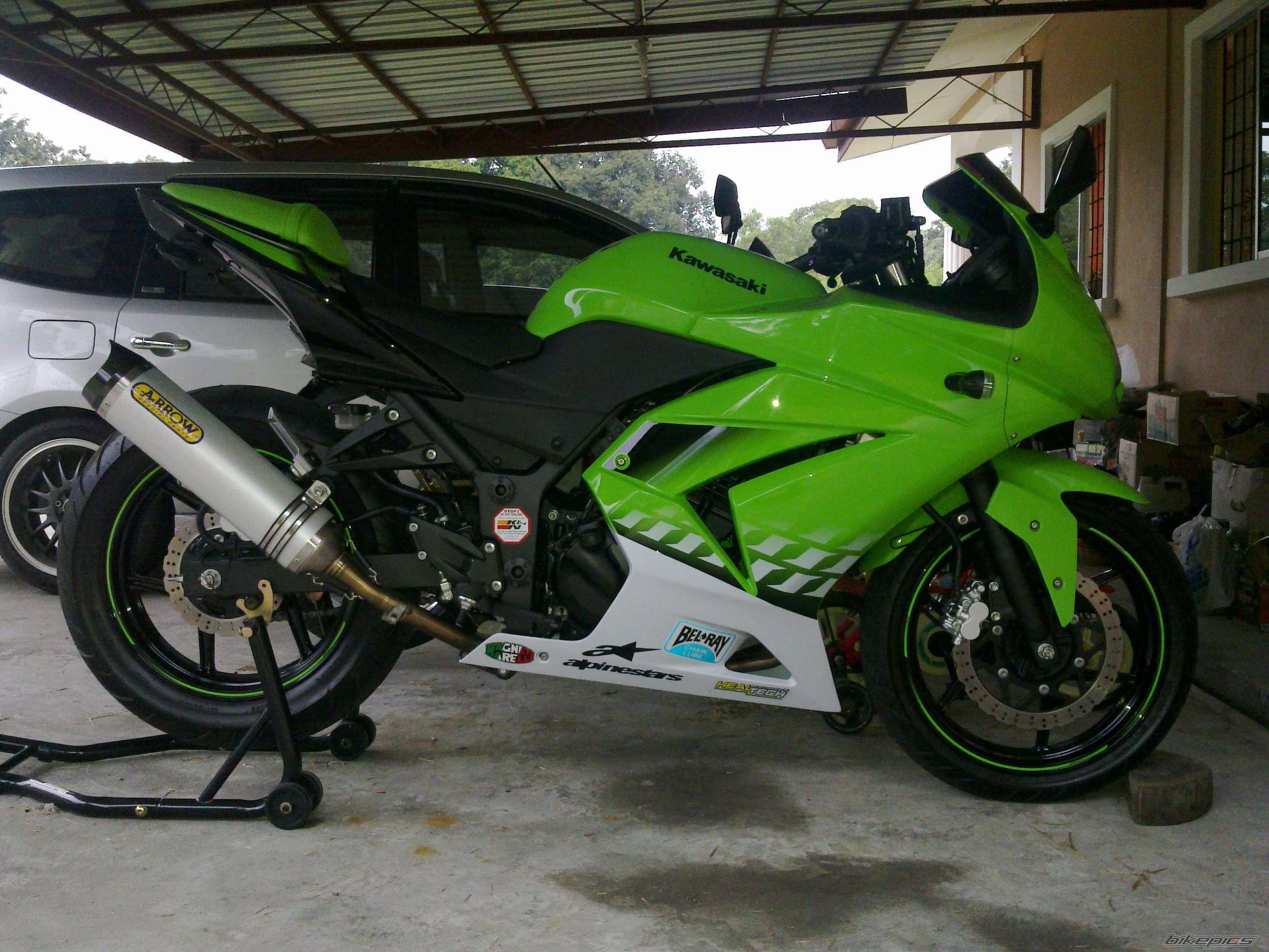 2011 KAWASAKI NINJA 250R | Picture 2327462 motorcycle photo