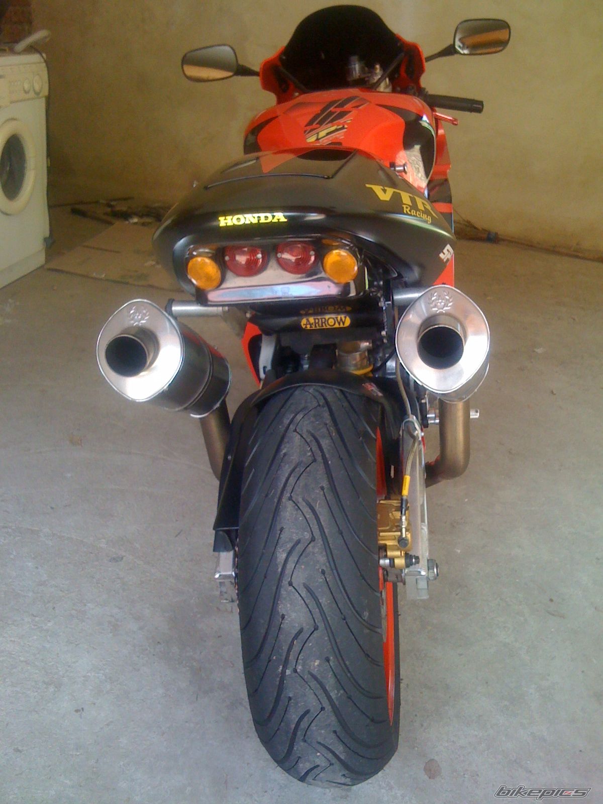 2002 HONDA VTR 1000 SP1 | Picture 2329104 motorcycle photo