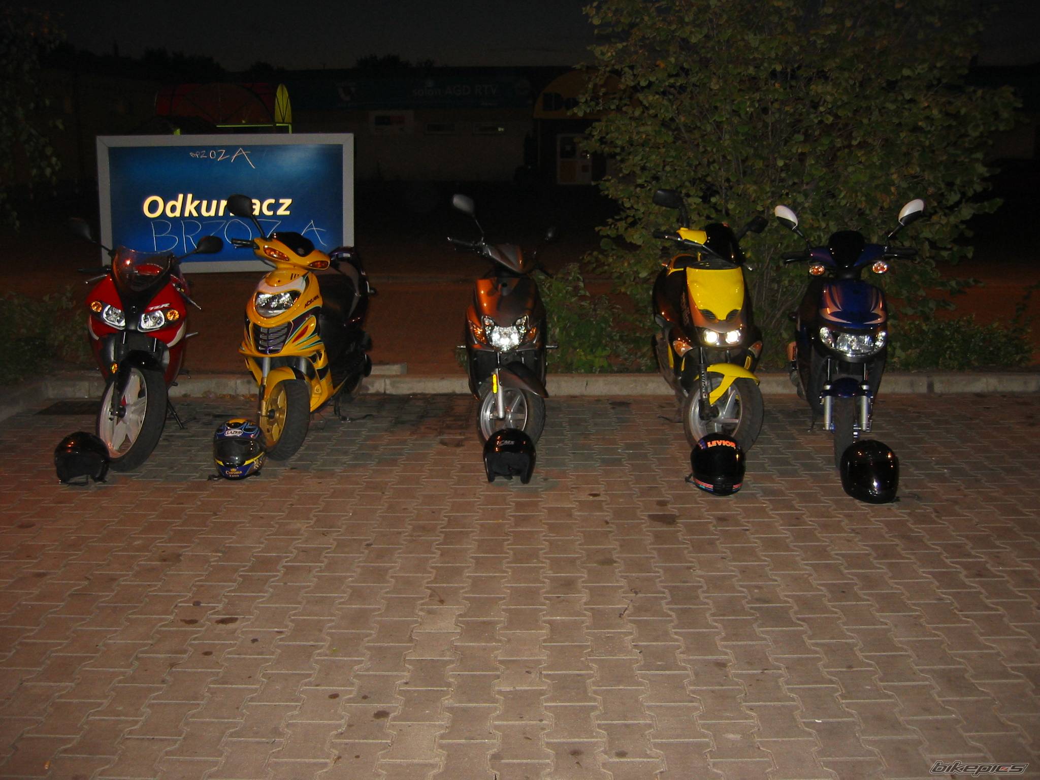 1999 APRILIA SR WWW 50 | Picture 232950 motorcycle photo