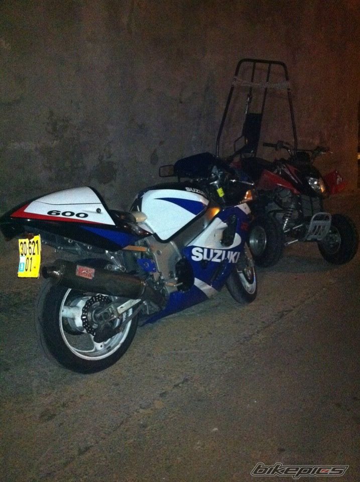 1998 SUZUKI GSX R 600 | Picture 2329684 motorcycle photo
