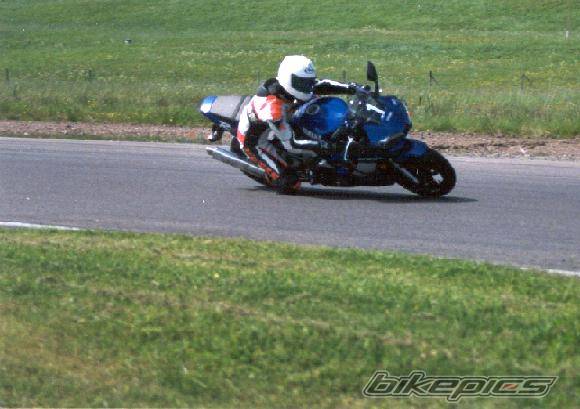 2000 YAMAHA YZF R6 | Picture 2330 motorcycle photo