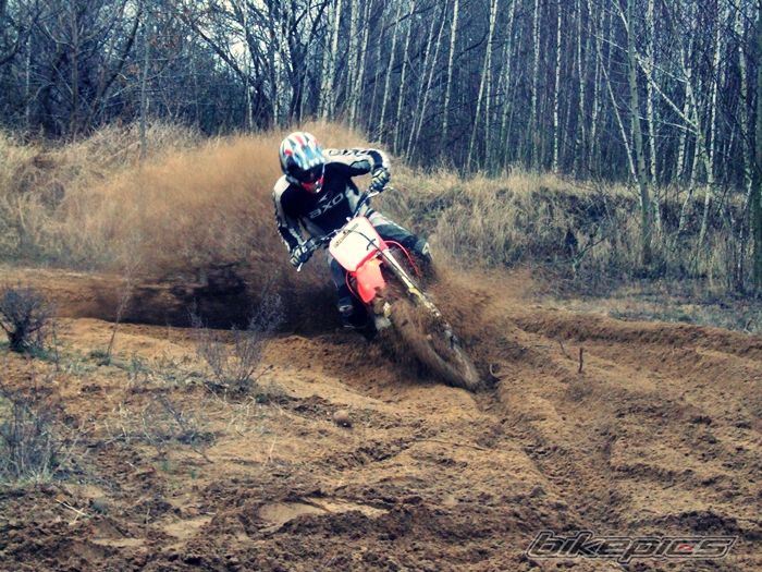 2001 HONDA CR250R | Picture 2332001 motorcycle photo
