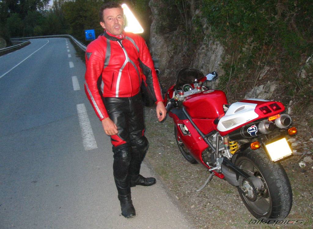2001 DUCATI 748 | Picture 233399 motorcycle photo