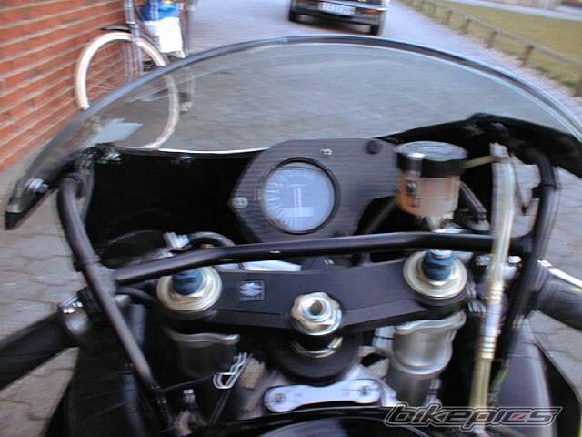 1998 SUZUKI GSX R 750 | Picture 23342 motorcycle photo