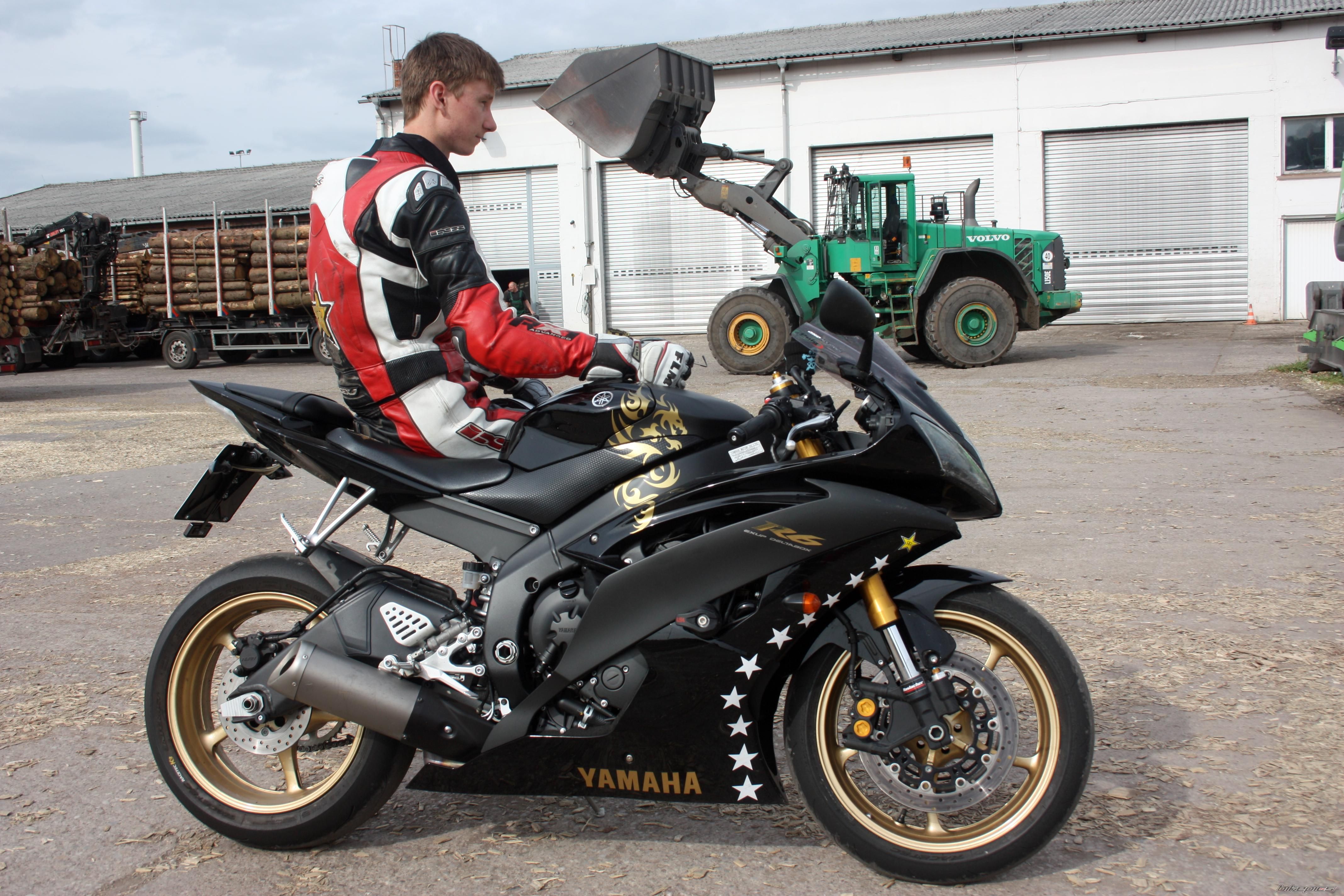 2009 YAMAHA YZF R6 | Picture 2335787 motorcycle photo