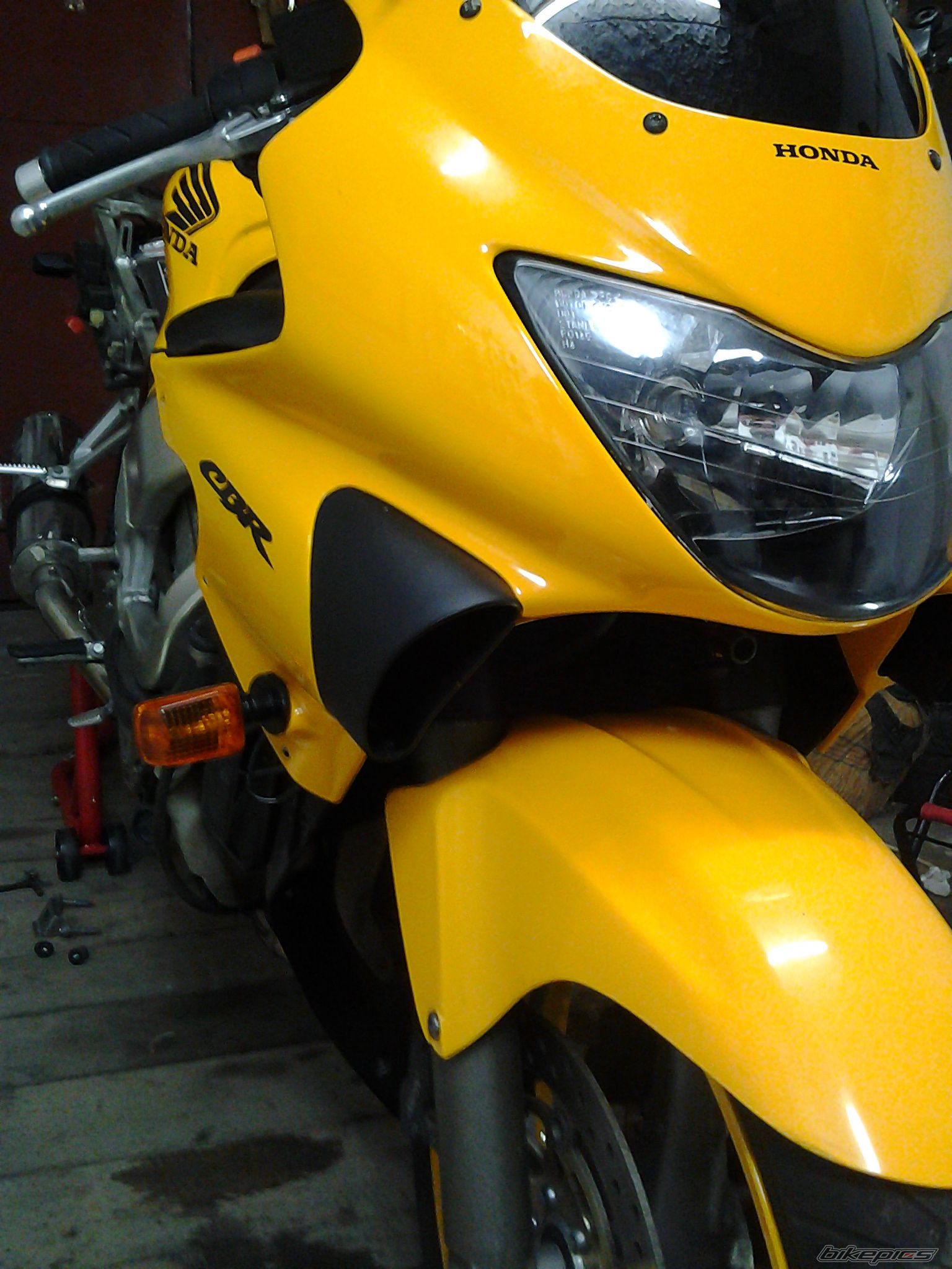 2000 HONDA CBR 600 F4 | Picture 2335955 motorcycle photo