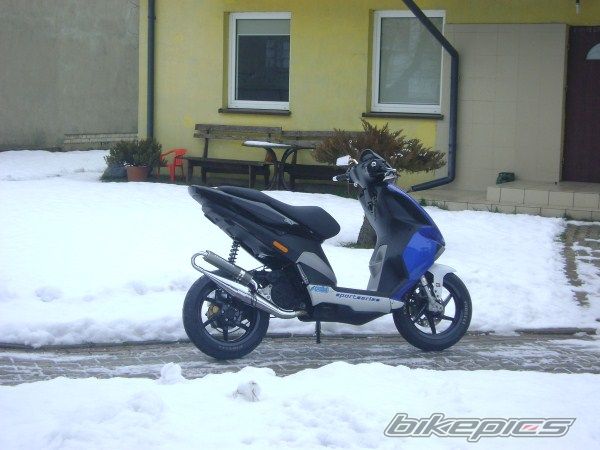 2005 PIAGGIO NRG | Picture 2336053 motorcycle photo