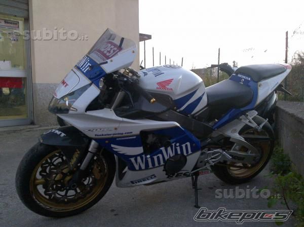 2002 HONDA CBR 900 | Picture 2338153 motorcycle photo