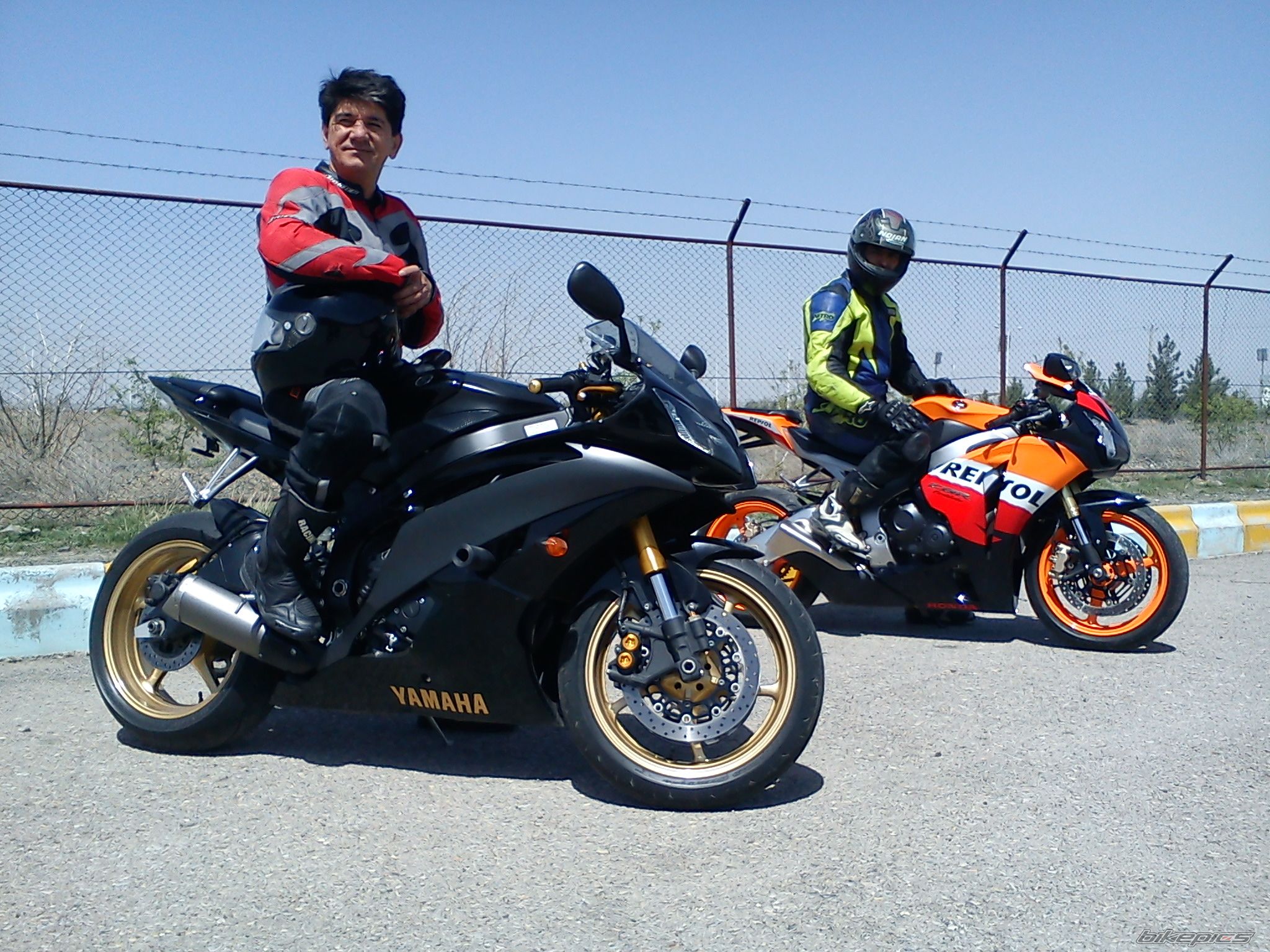 2009 YAMAHA YZF R6 | Picture 2338855 motorcycle photo