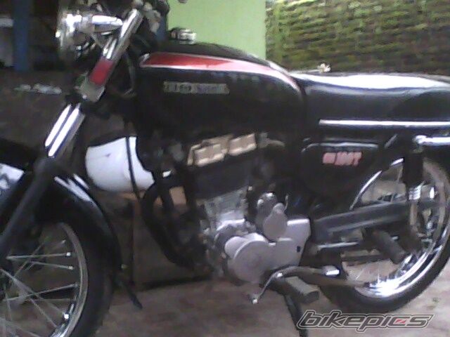2010 HONDA CB 100 | Picture 2339096 motorcycle photo