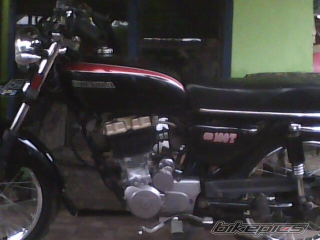2010 HONDA CB 100 | Picture 2339101 motorcycle photo