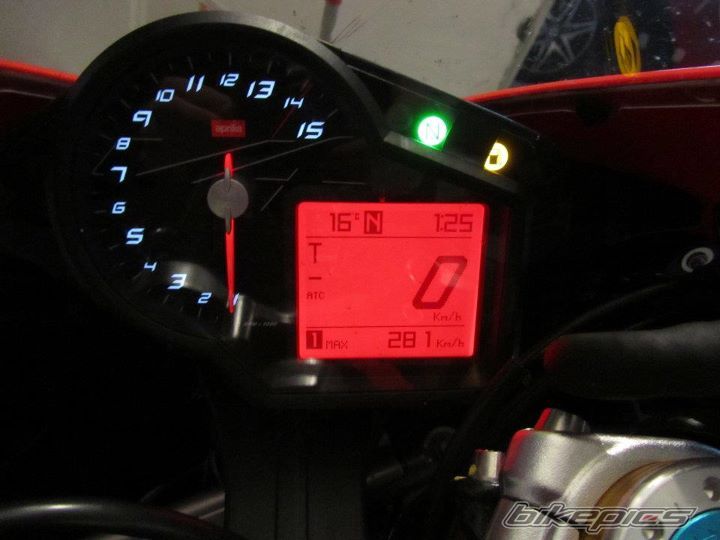 2011 APRILIA RSV4 | Picture 2339930 motorcycle photo