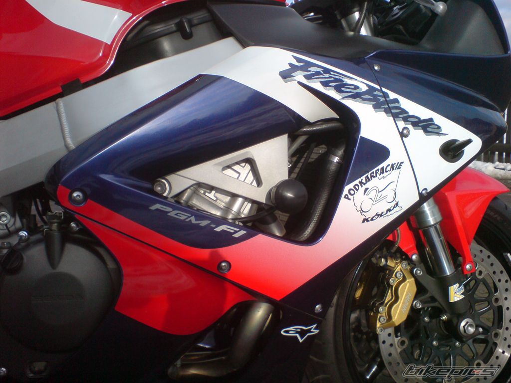 2000 HONDA CBR 929RR FIREBLADE | Picture 2340220 motorcycle photo