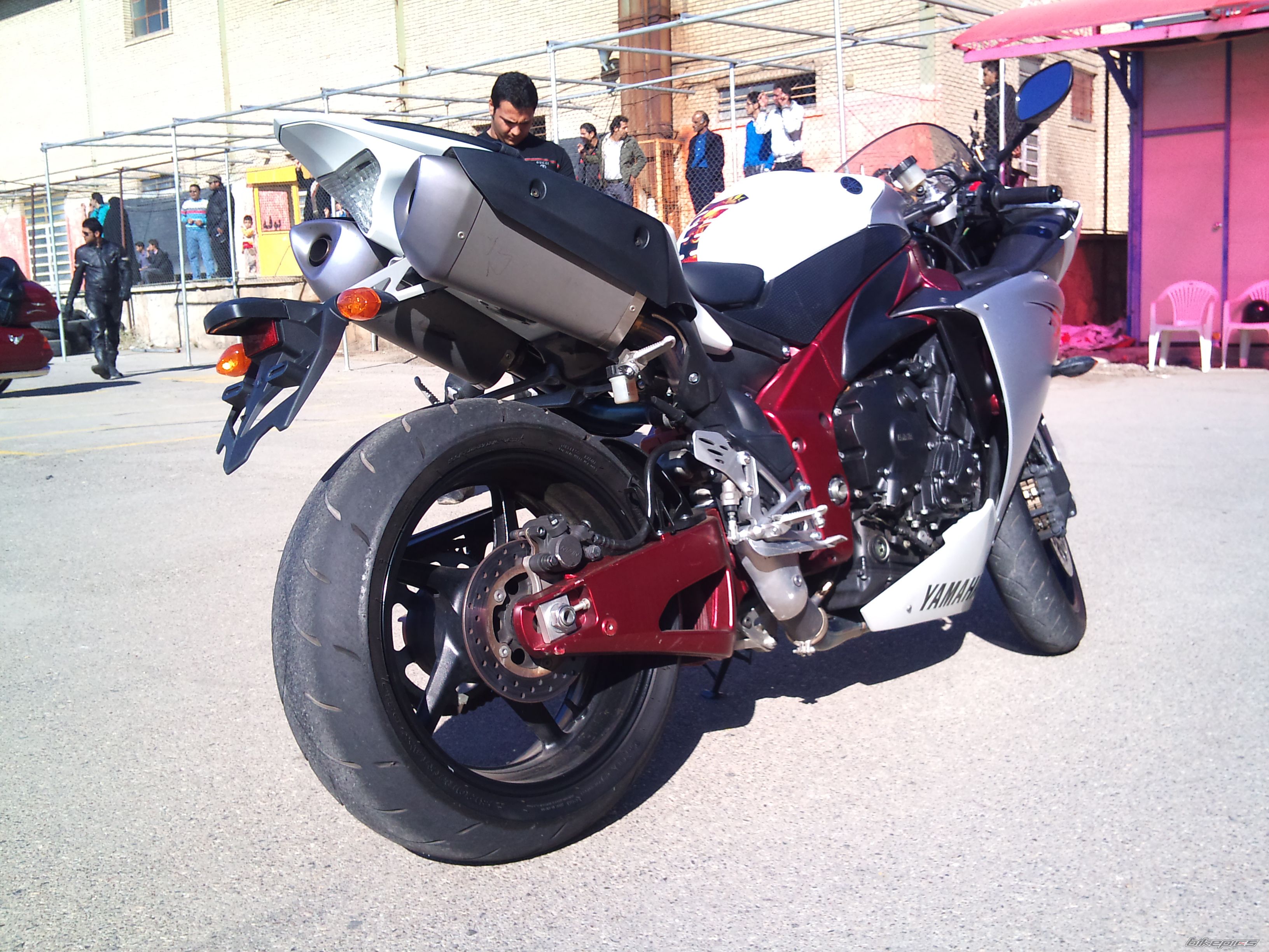 2009 YAMAHA YZF R1 | Picture 2341307 motorcycle photo