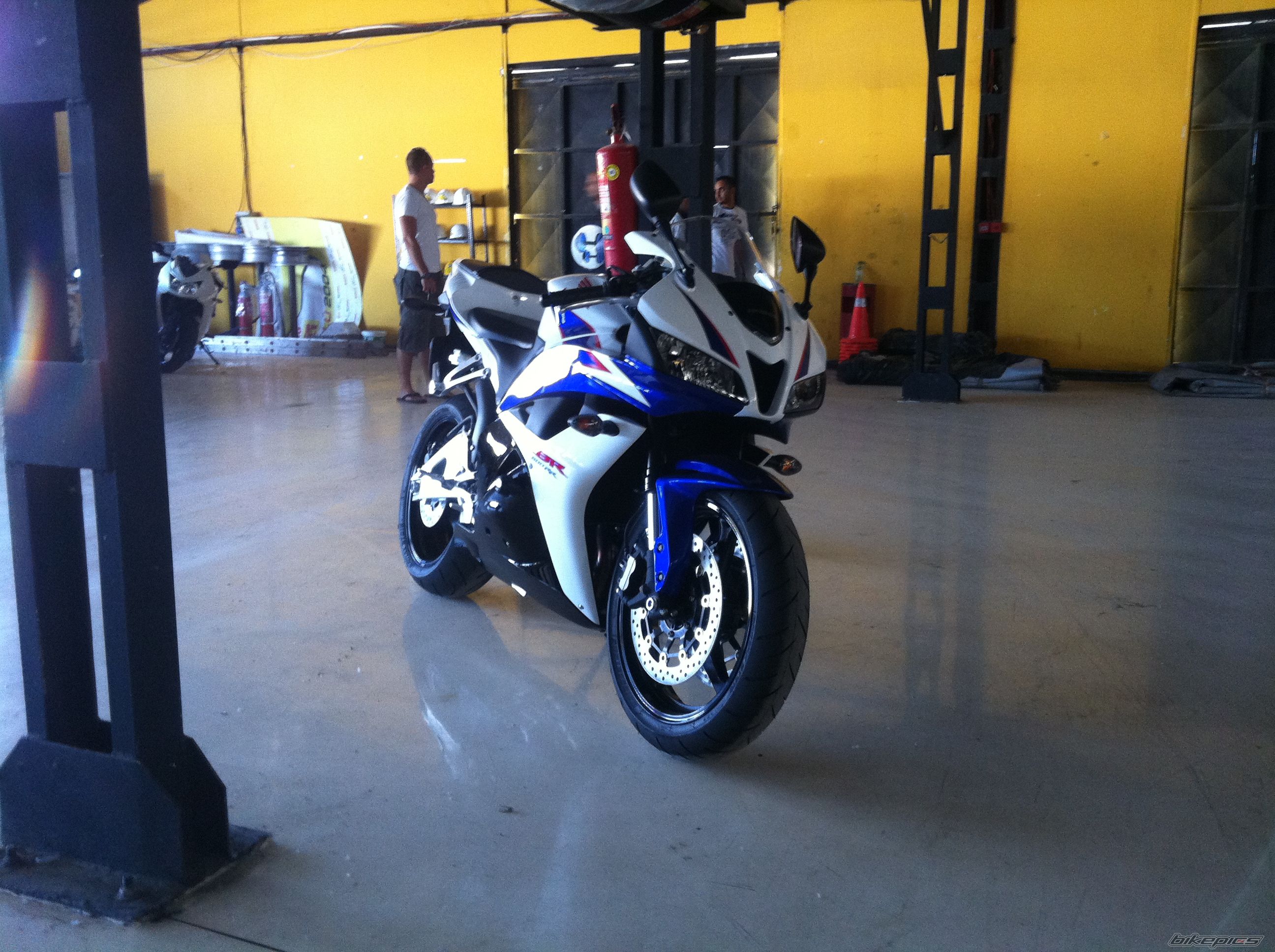 2011 HONDA CBR 600 RR | Picture 2341377 motorcycle photo