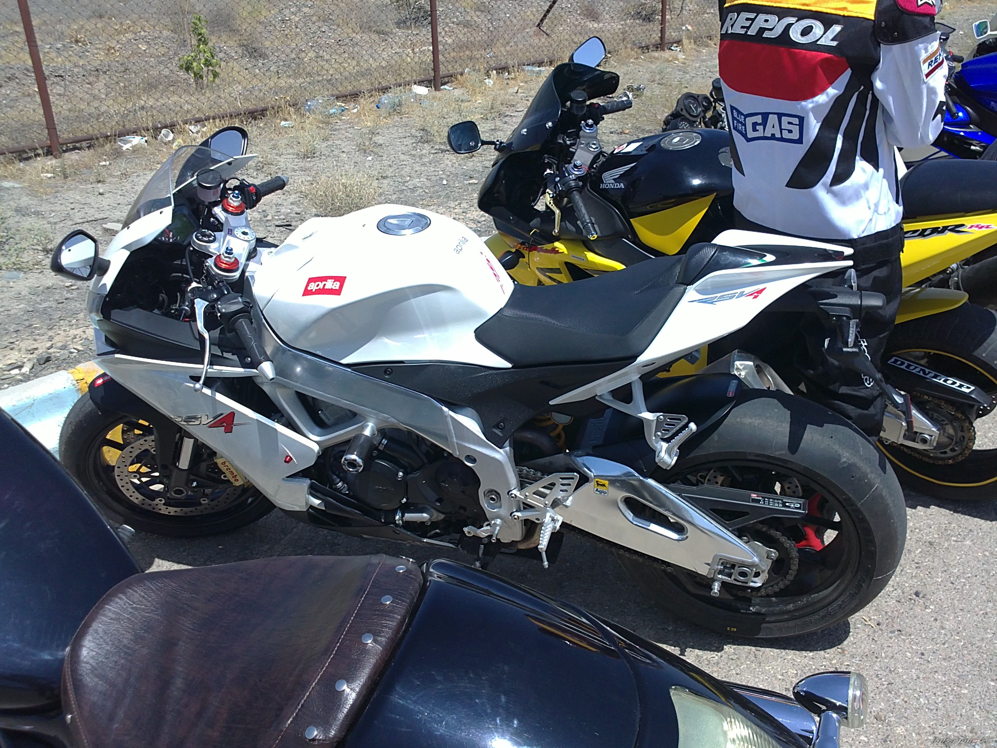 2012 APRILIA RSV4 | Picture 2343069 motorcycle photo