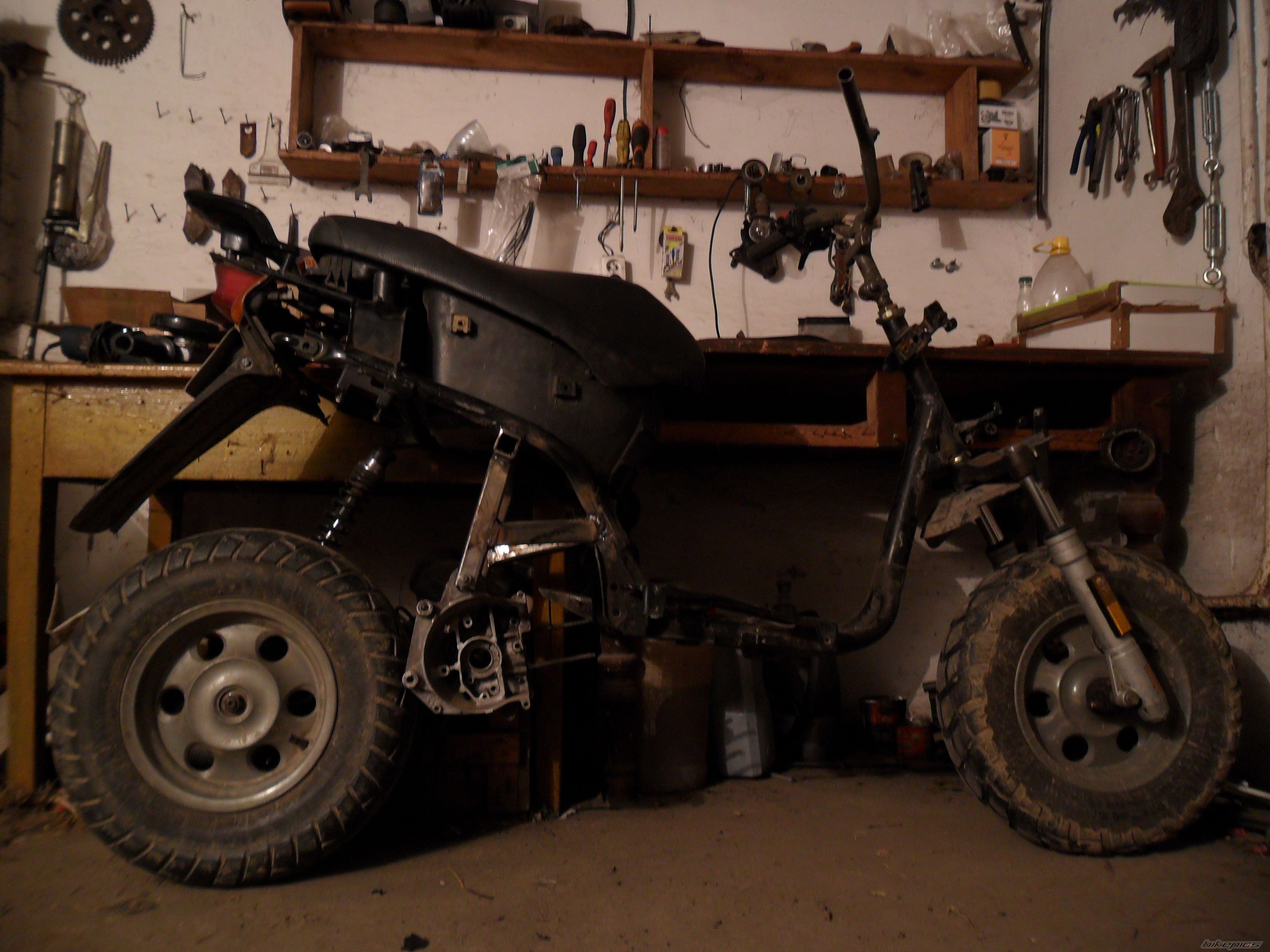 2001 YAMAHA BW 50 | Picture 2343709 motorcycle photo