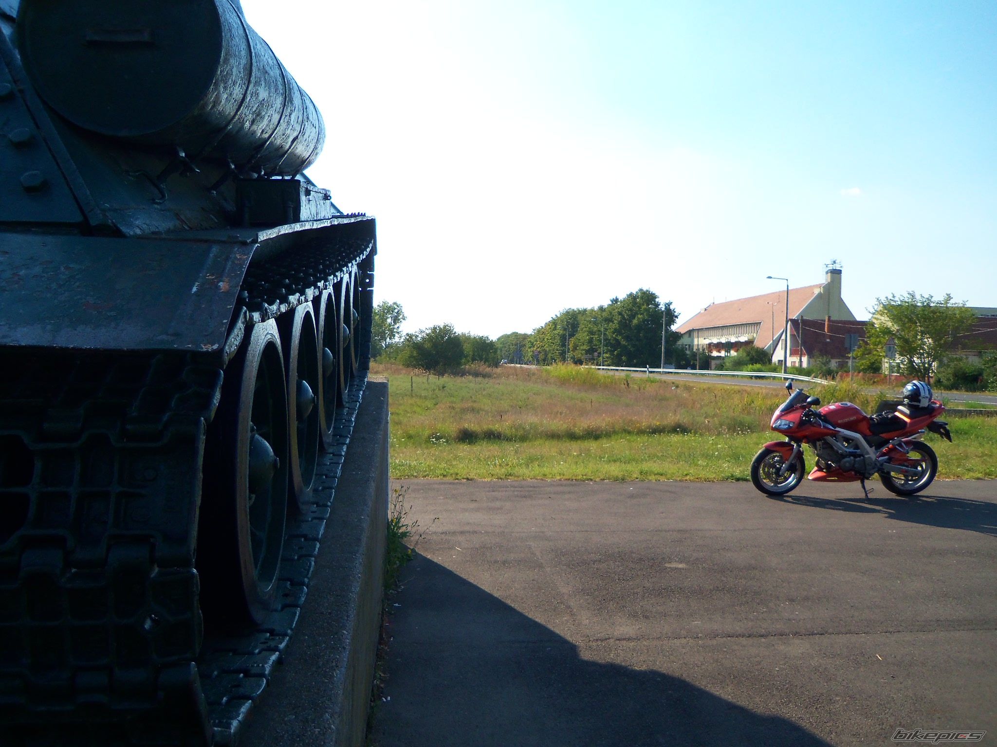 2003 SUZUKI SV650S | Picture 2344381 motorcycle photo