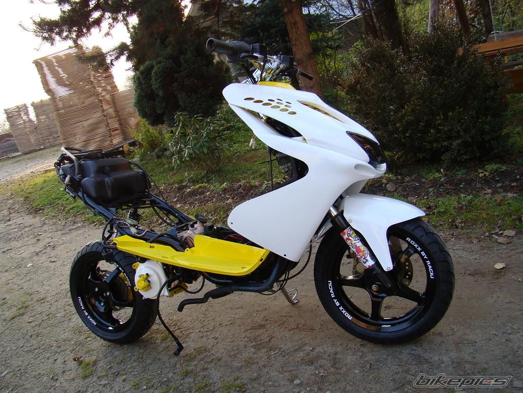 2012 YAMAHA AEROX 50 | Picture 2344563 motorcycle photo