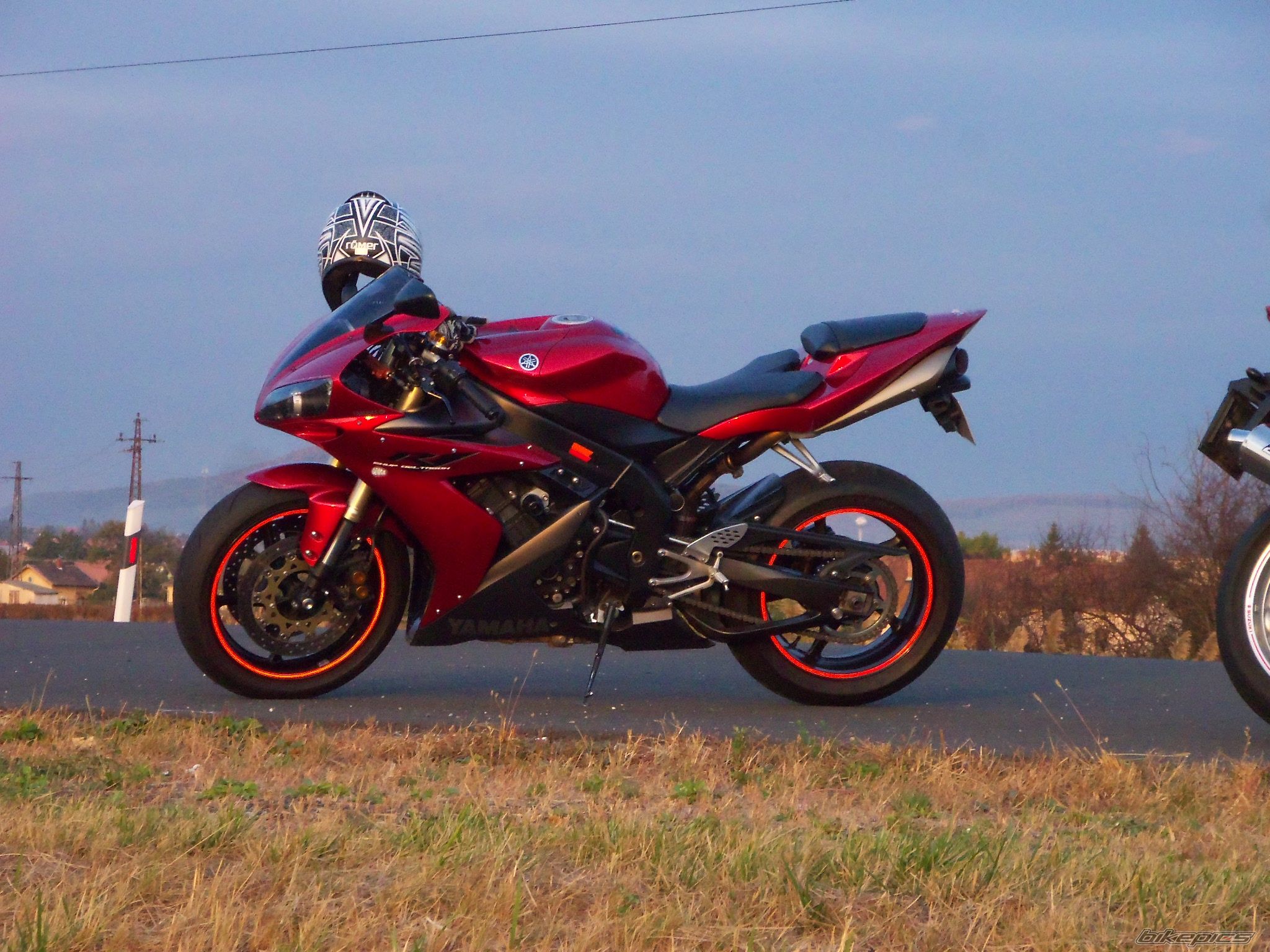 2004 YAMAHA YZF R1 | Picture 2344897 motorcycle photo