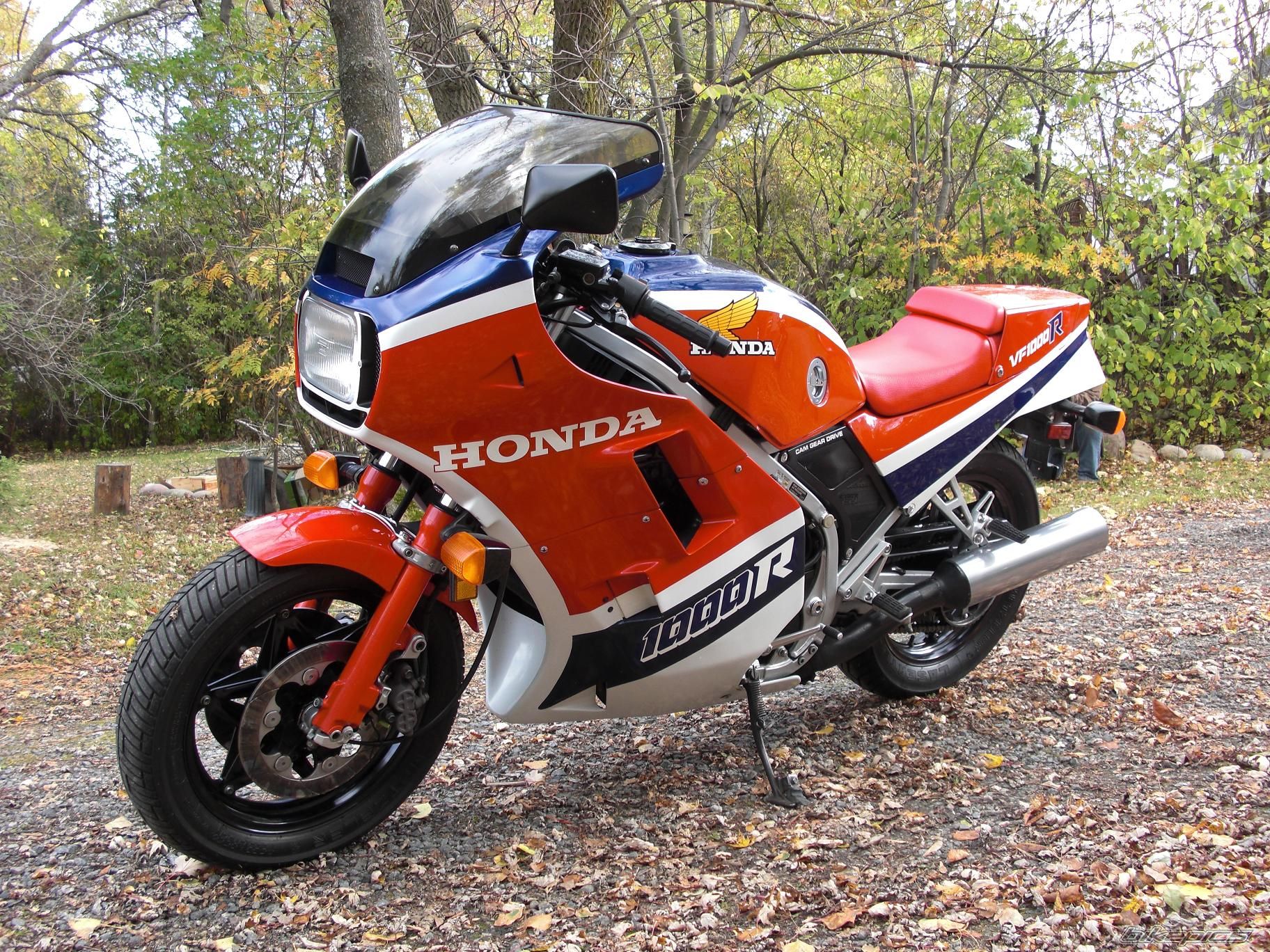1985 HONDA VF1000R | Picture 2346215 motorcycle photo