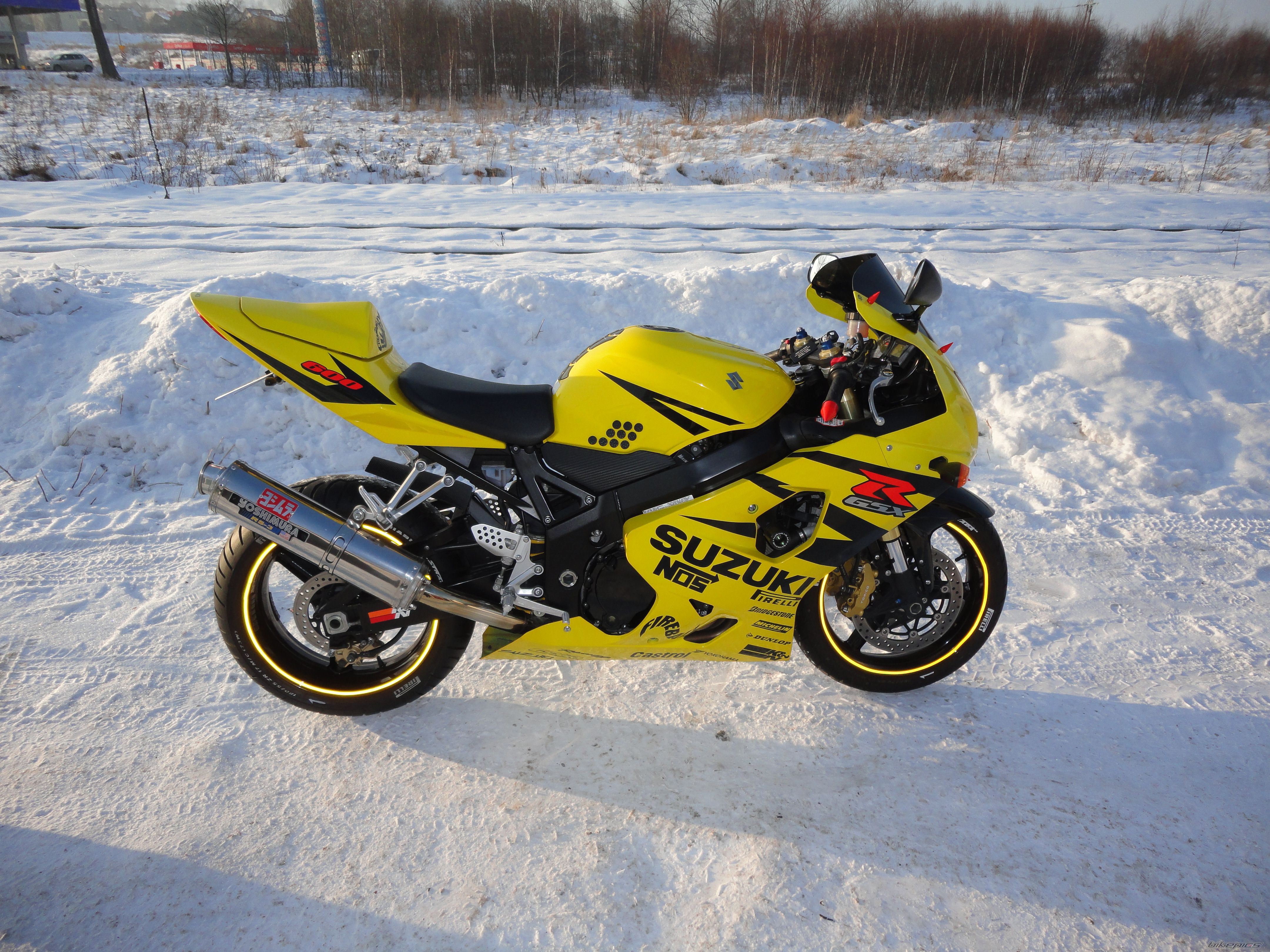 2004 SUZUKI GSX R 600 | Picture 2346817 motorcycle photo