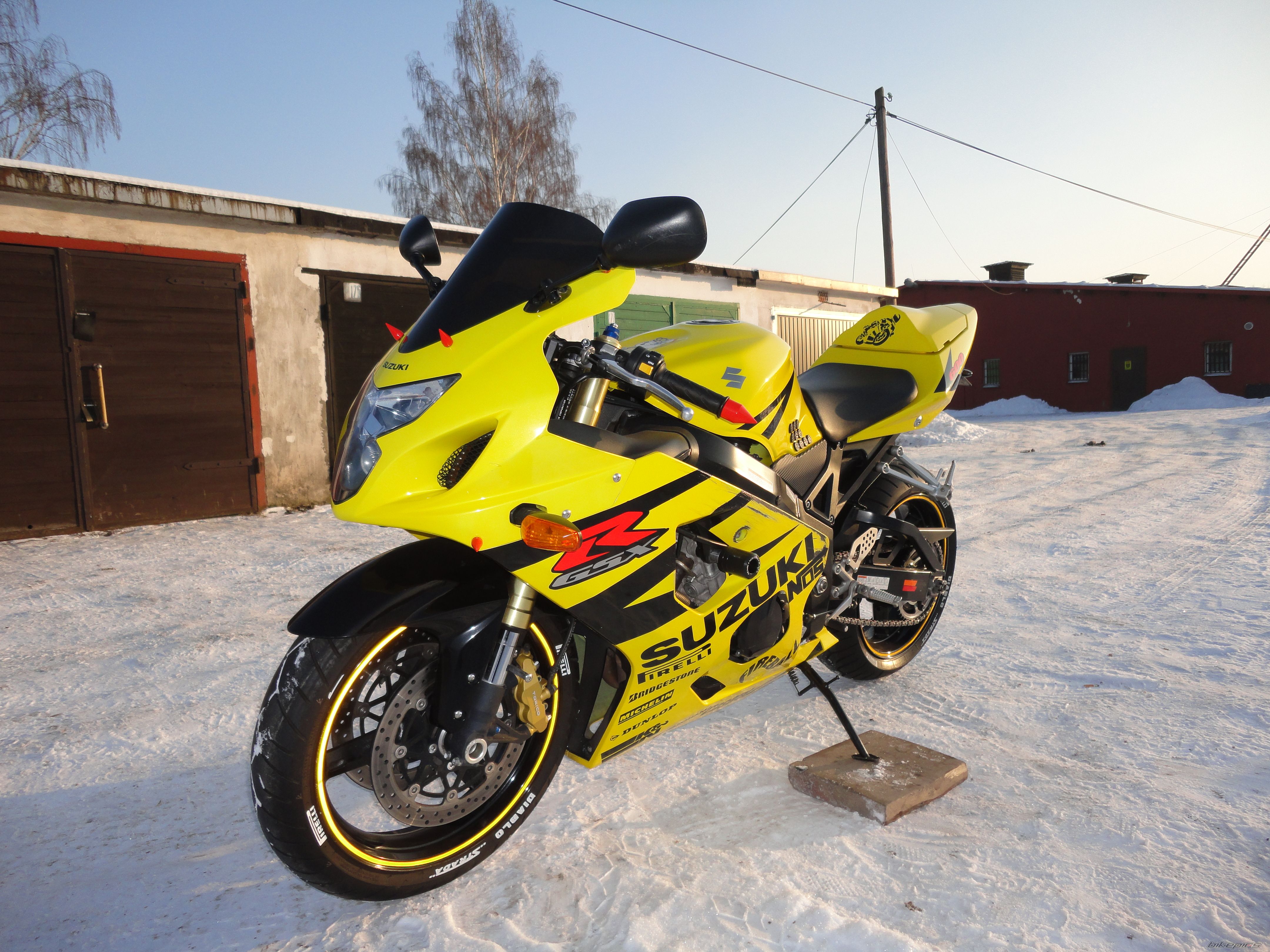 2004 SUZUKI GSX R 600 | Picture 2346821 motorcycle photo