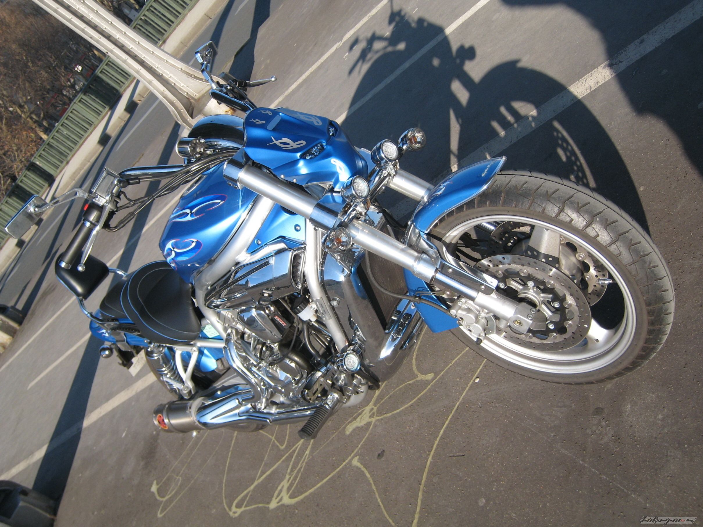 2011 HYOSUNG GV 650 AQUILIA | Picture 2347730 motorcycle photo