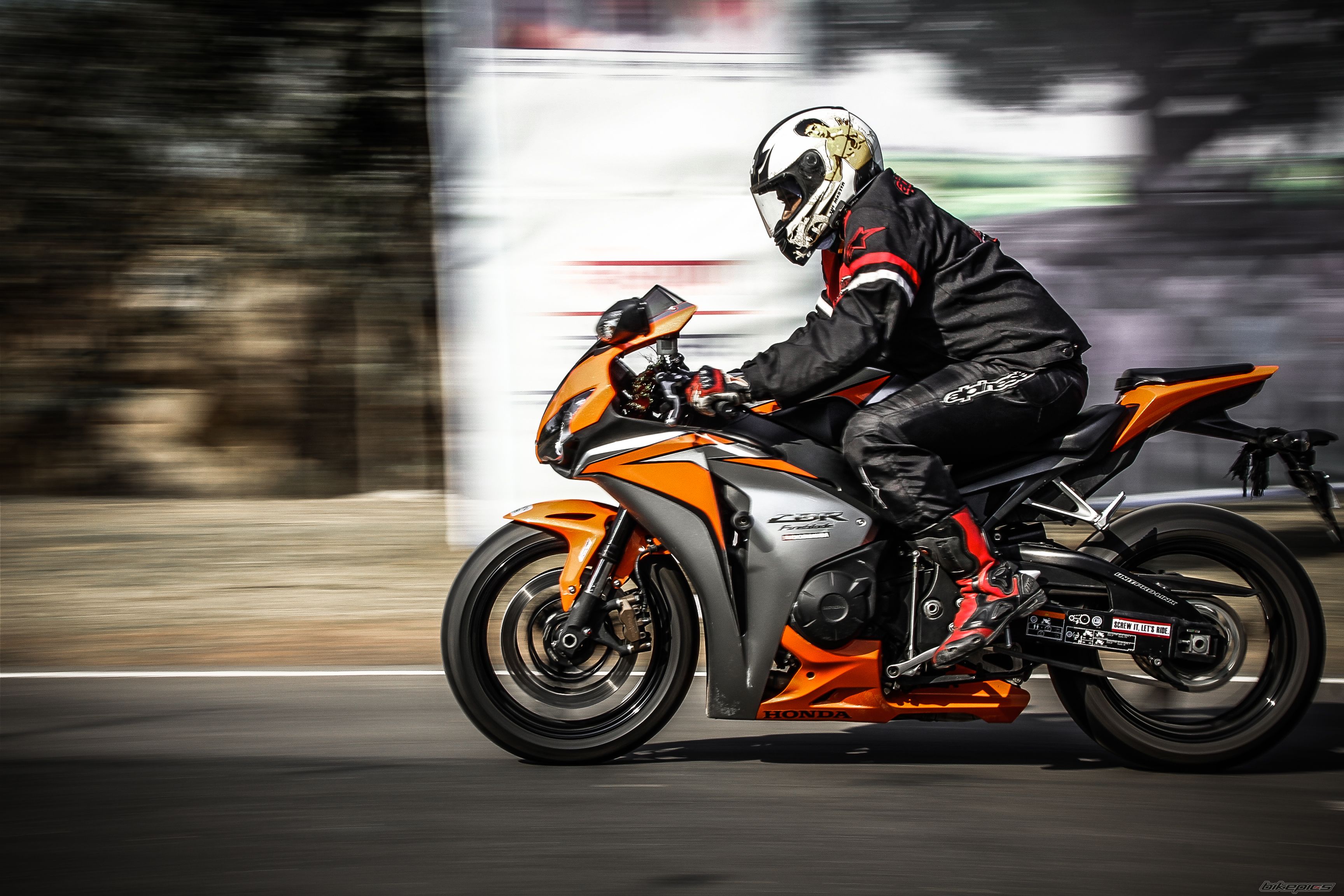2010 HONDA CBR 1000  RR | Picture 2347853 motorcycle photo