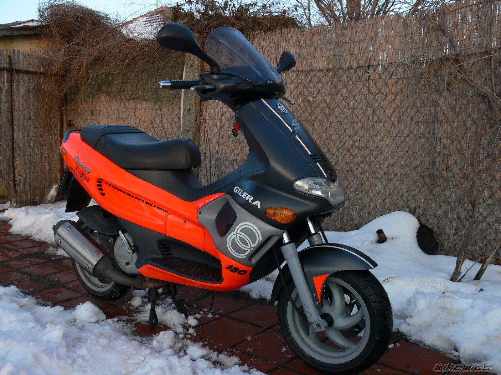 2001 GILERA RUNNER 180 SP | Picture 2350944 motorcycle photo