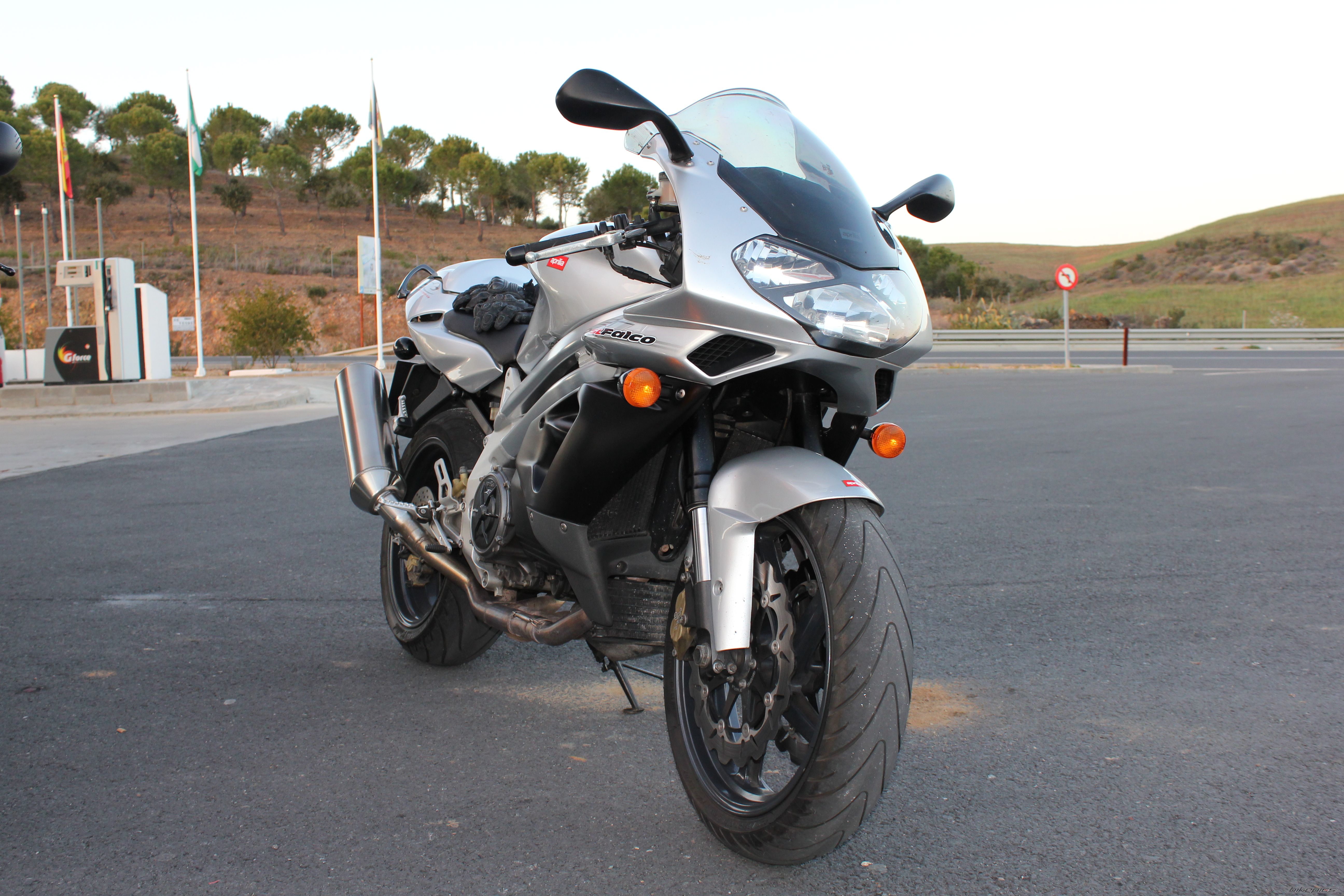 2002 APRILIA SL1000 | Picture 2351357 motorcycle photo