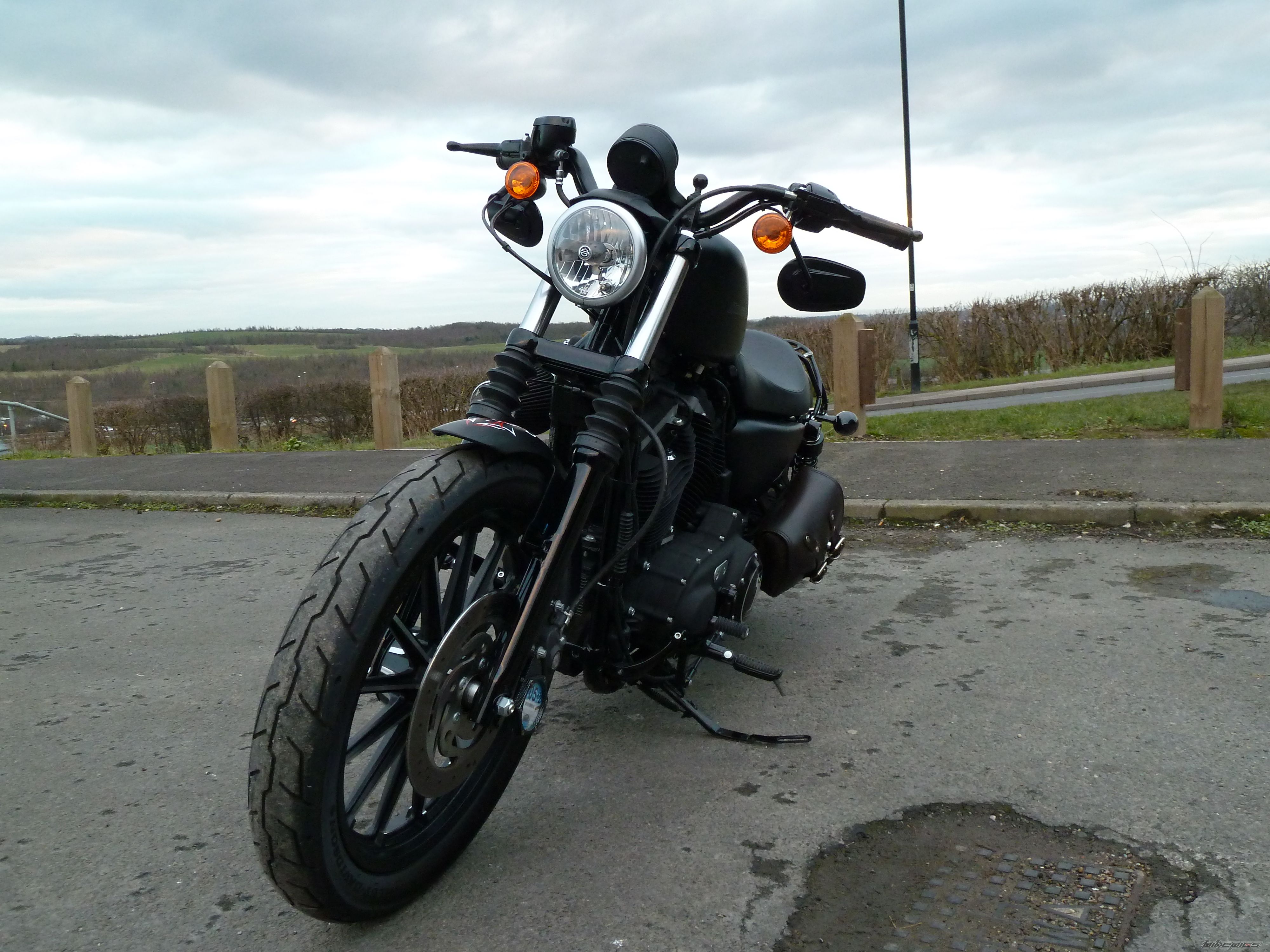 2011 HARLEY DAVIDSON IRON 883 | Picture 2352438 motorcycle photo