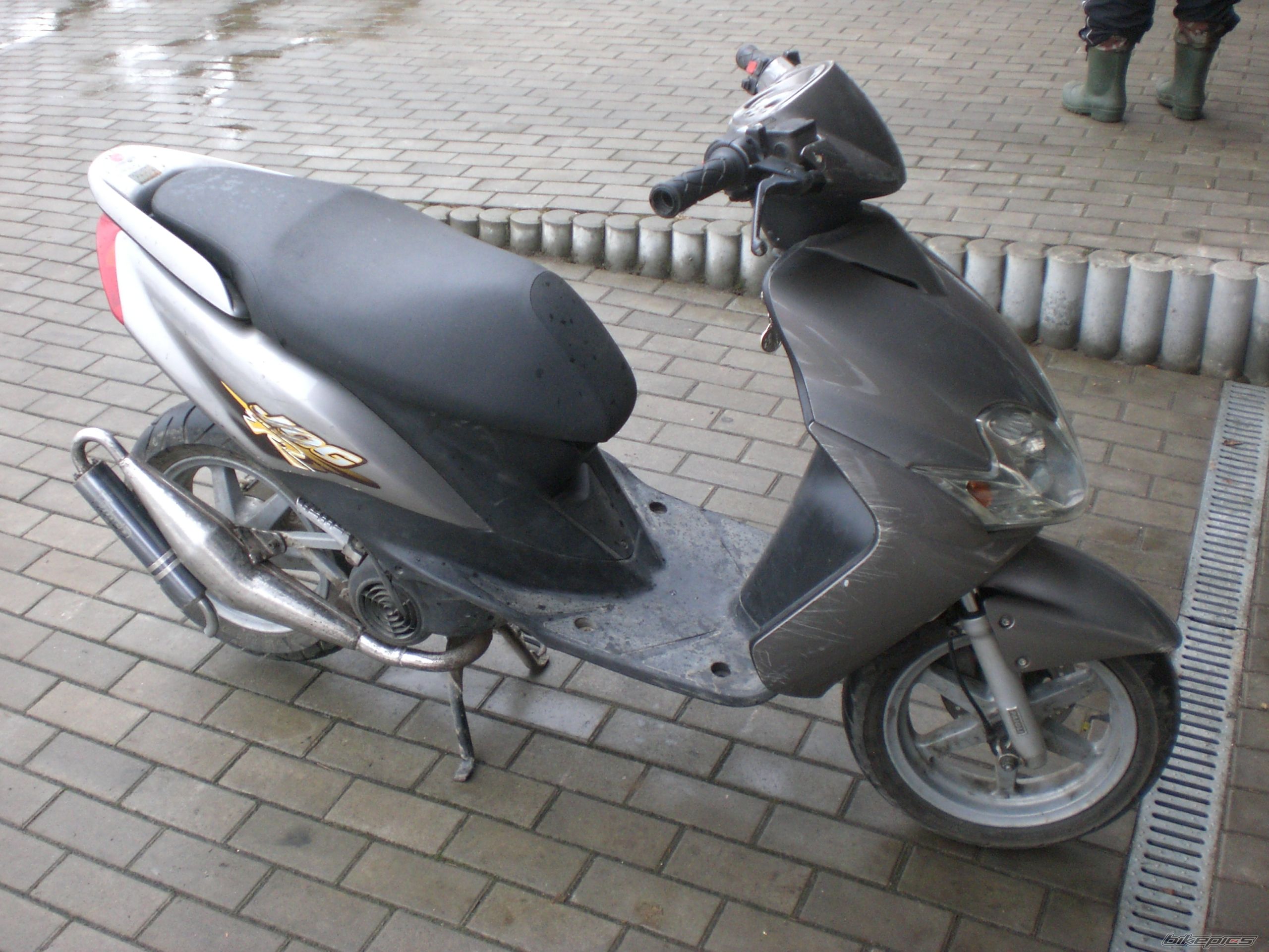 2006 YAMAHA JOG R CS 50 | Picture 2353433 motorcycle photo